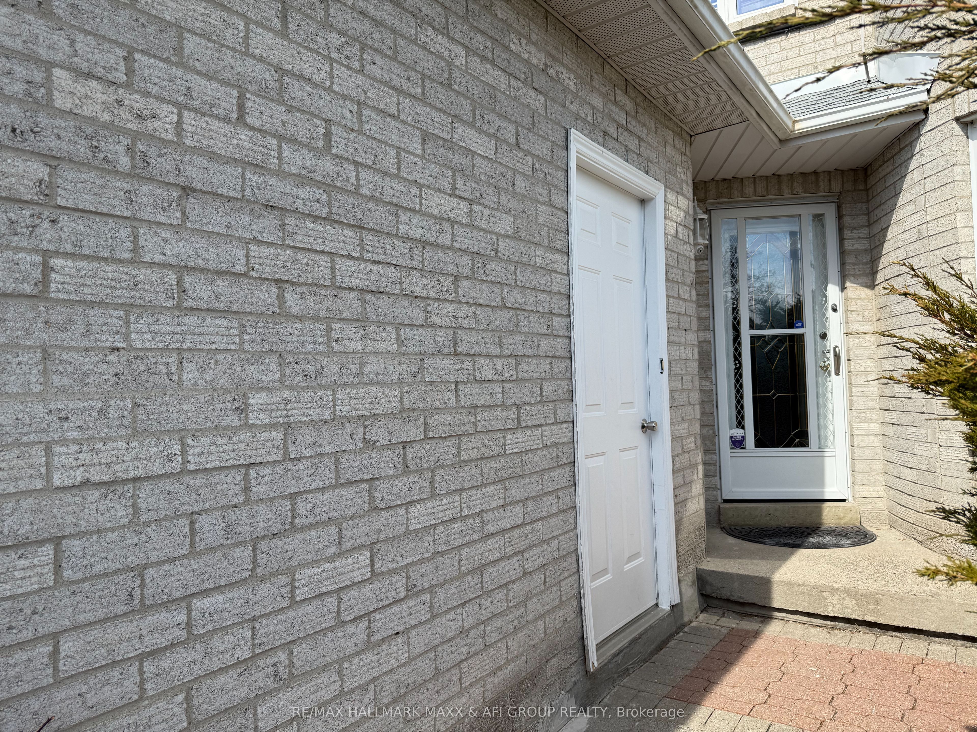 N13605342 Property Photo 3
