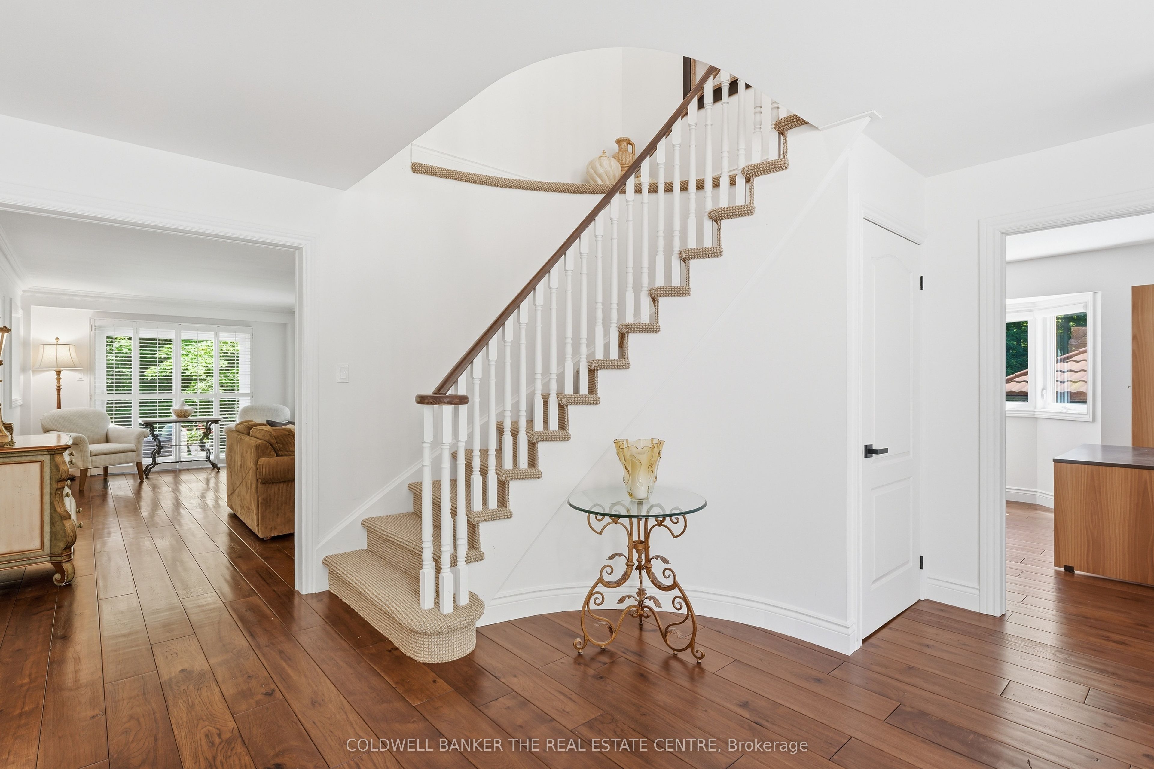 49 Falling Leaf Court Property Photo 7