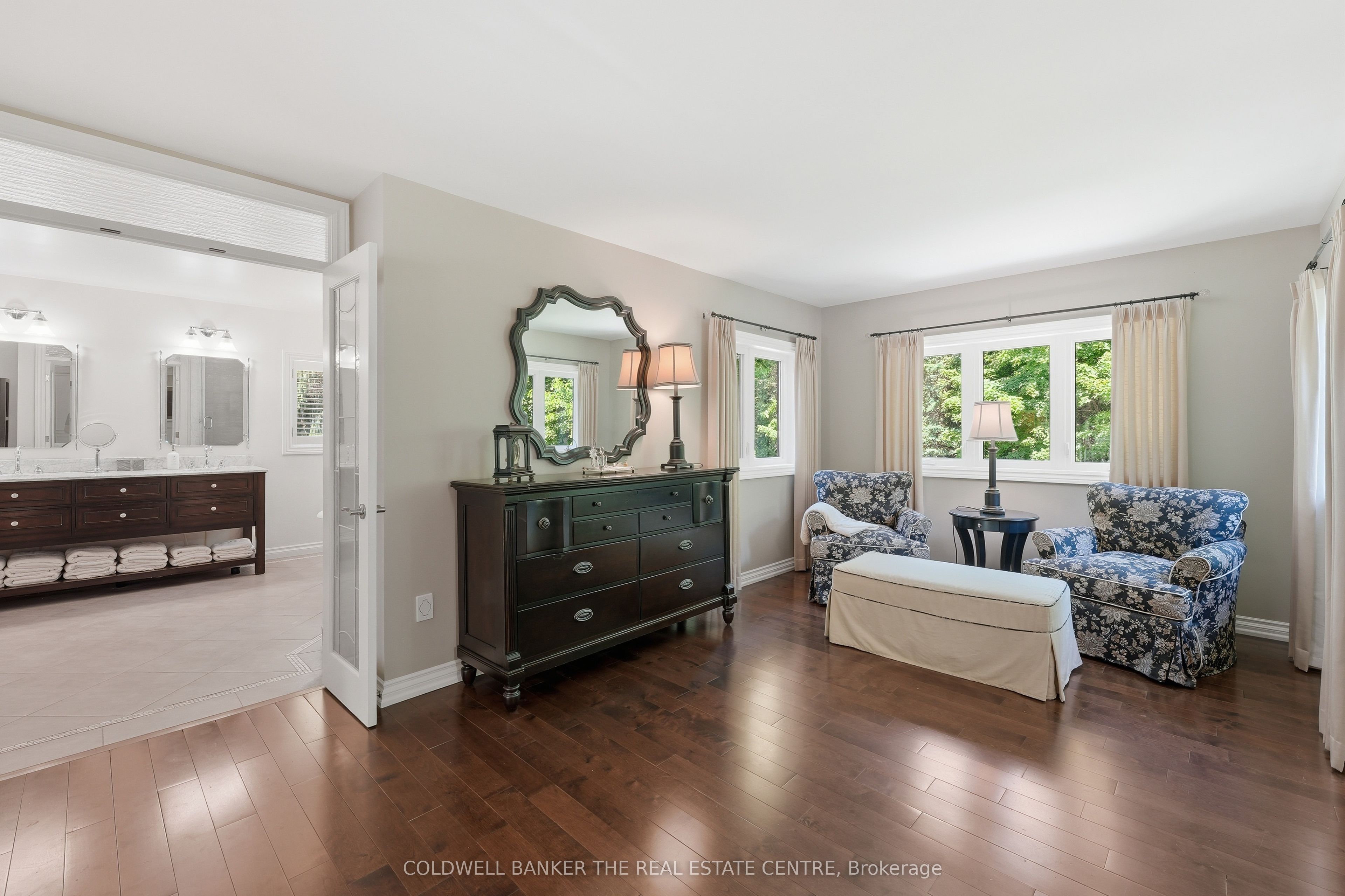 49 Falling Leaf Court Property Photo 24