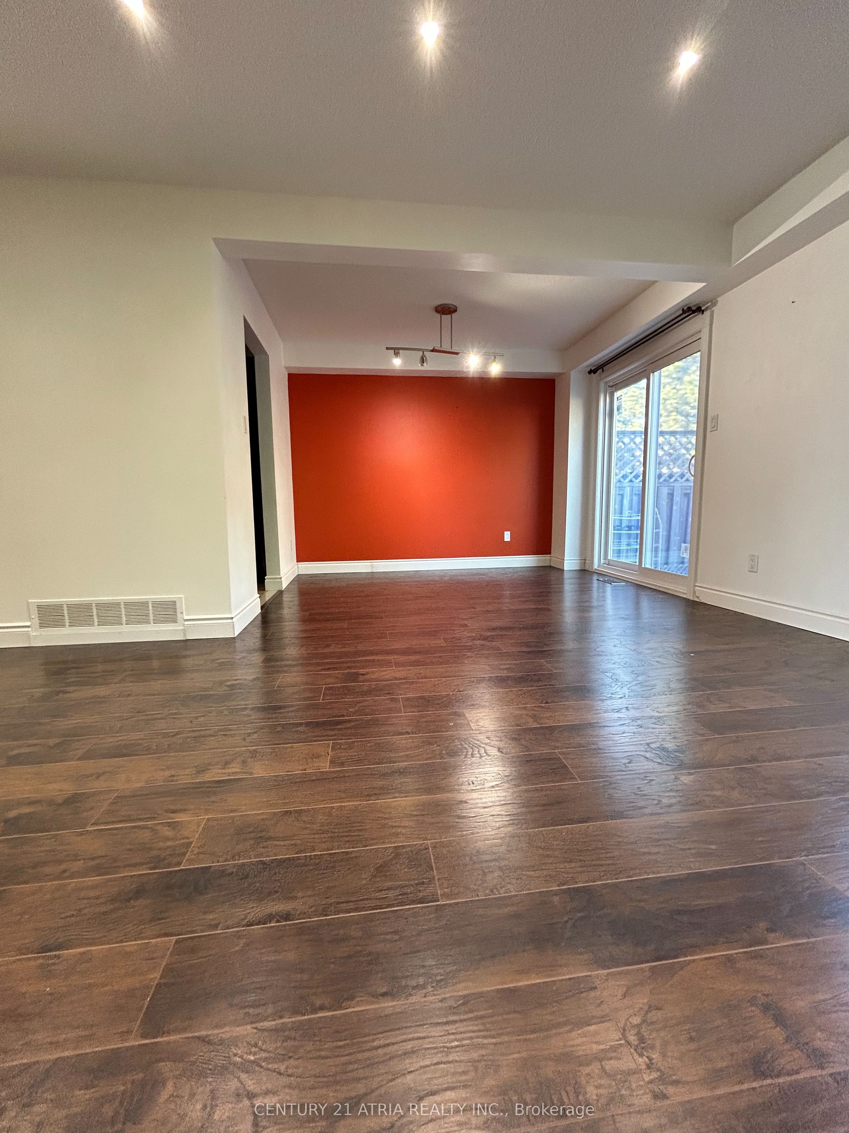 87 Avenue Road Property Photo 7