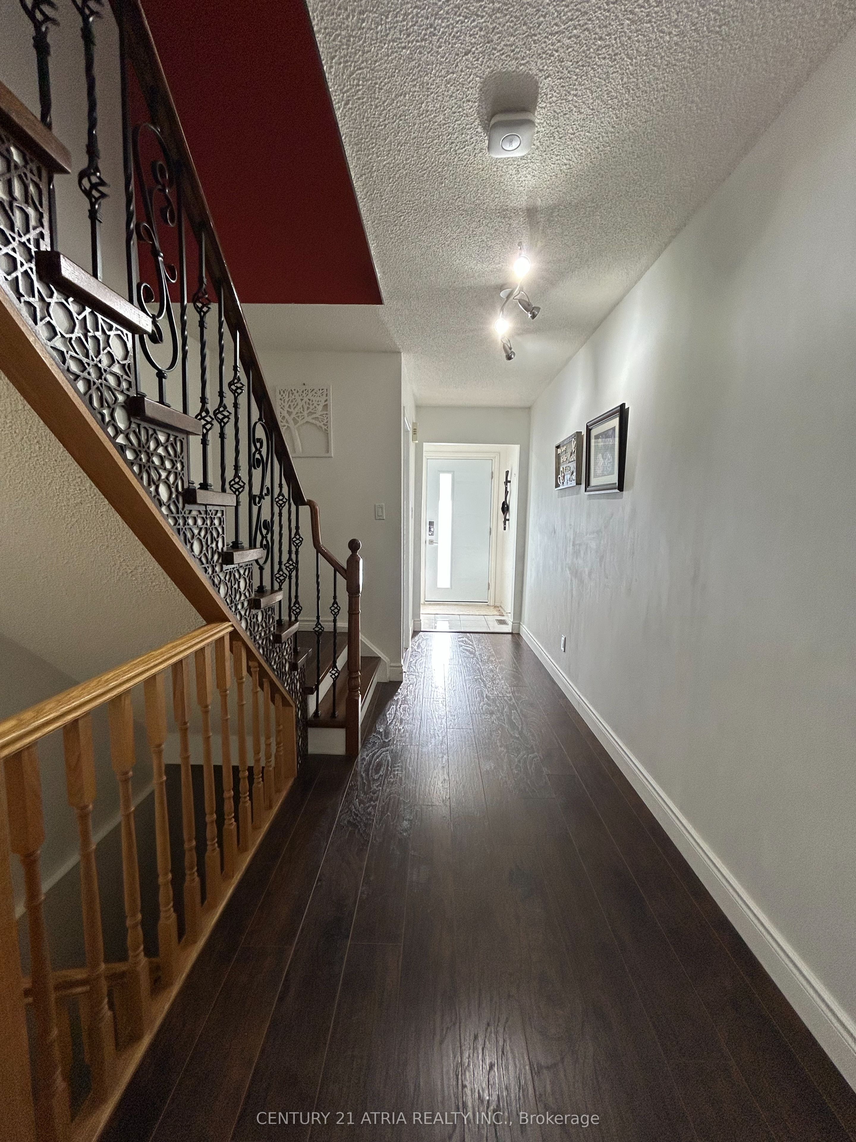 87 Avenue Road Property Photo 13