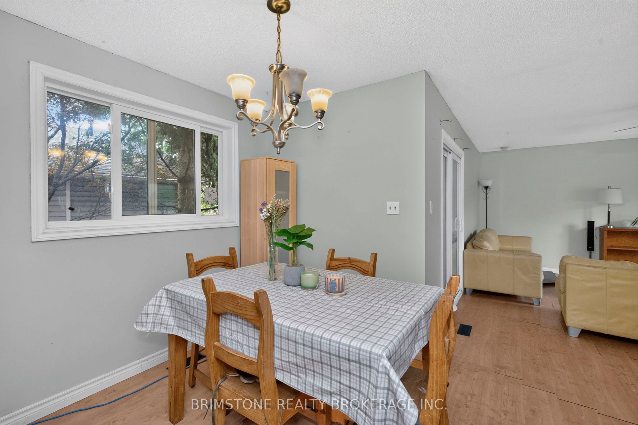 2693 25th Side Road Property Photo 5