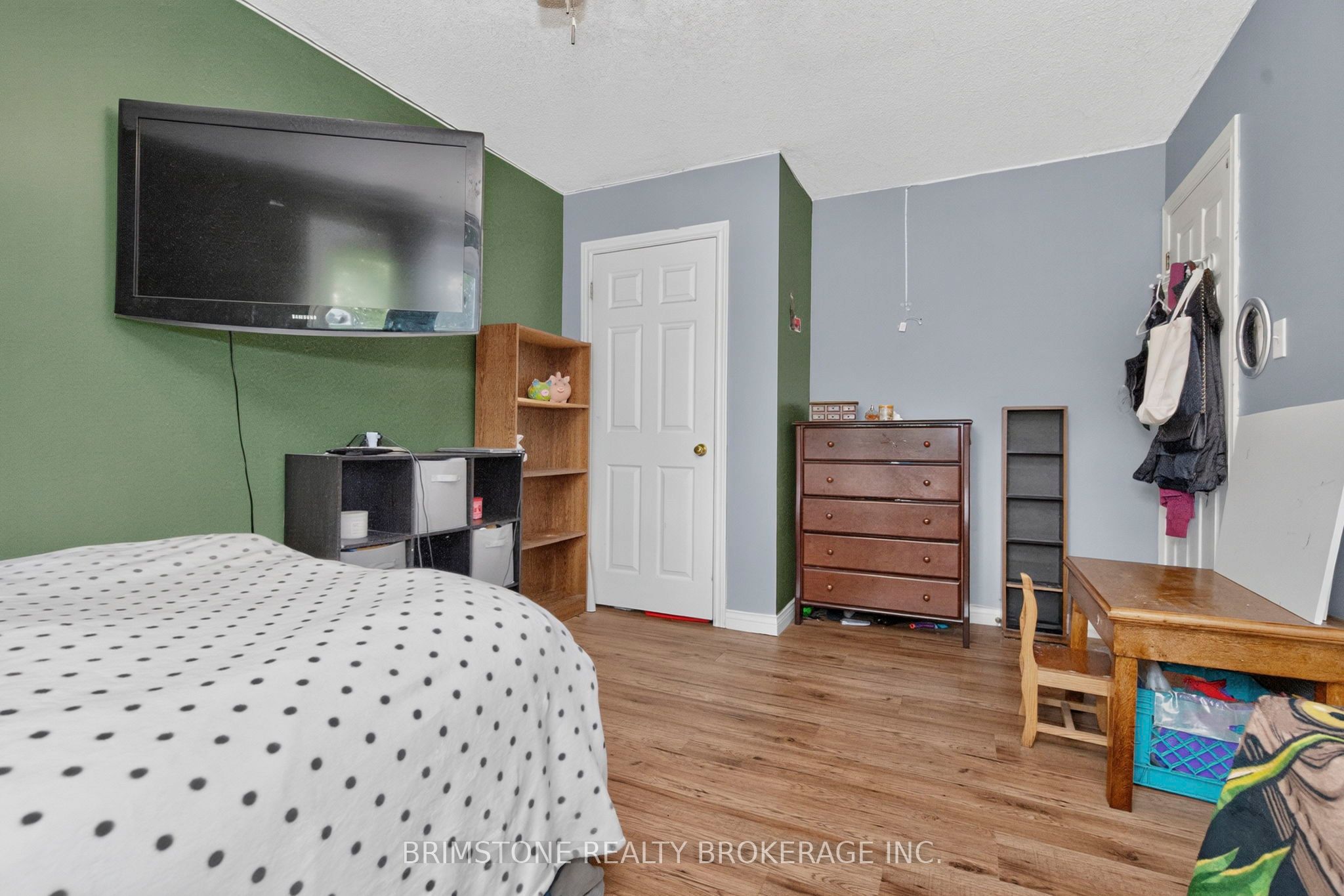 2693 25th Side Road Property Photo 17
