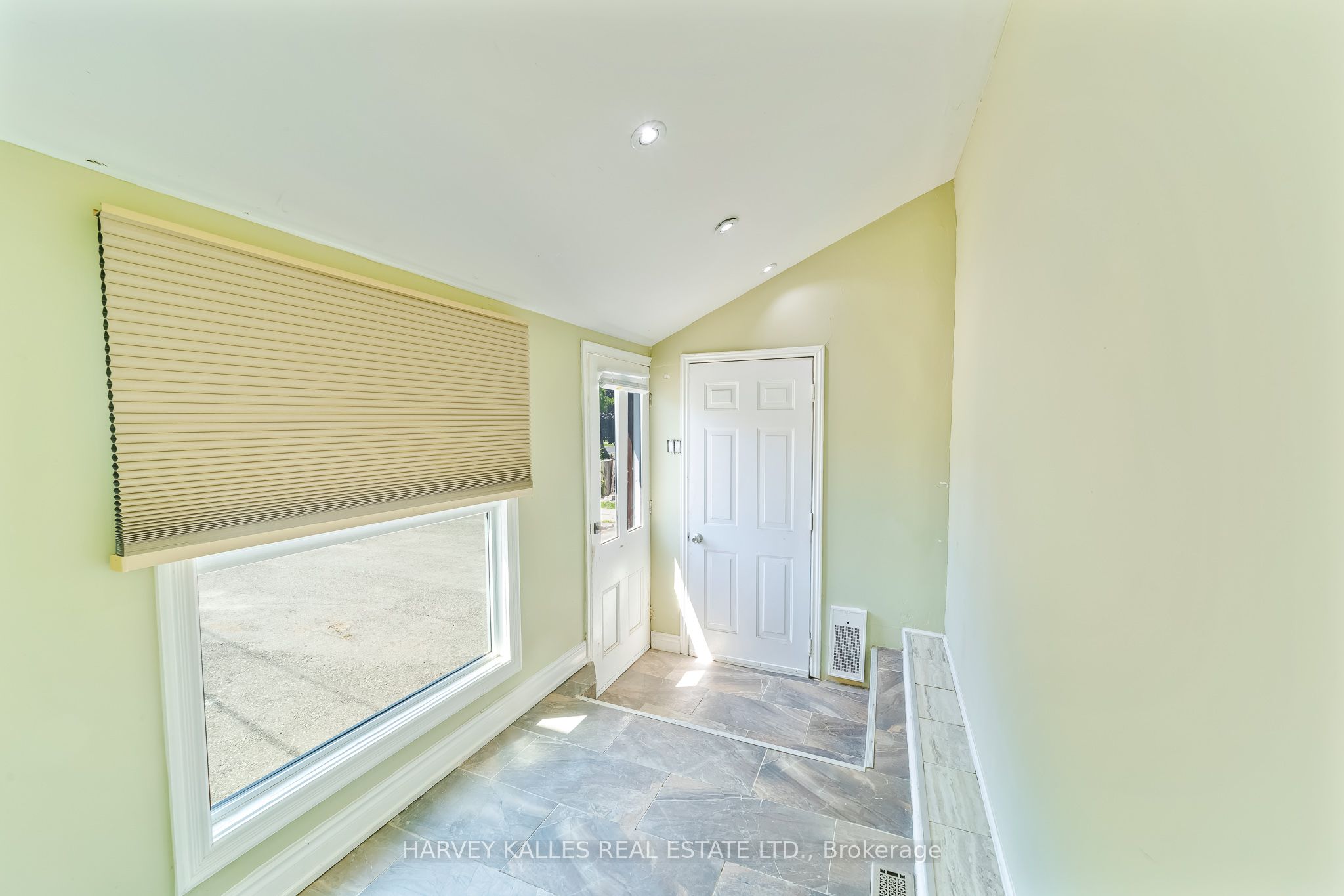 6814 14th Avenue Property Photo 8