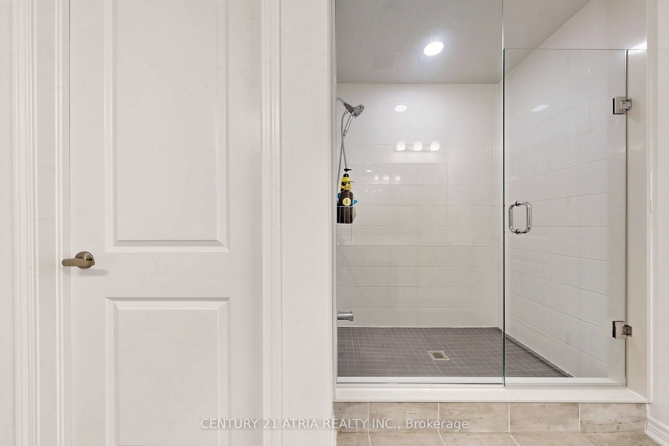 2950 Murphy Place Property Photo 22