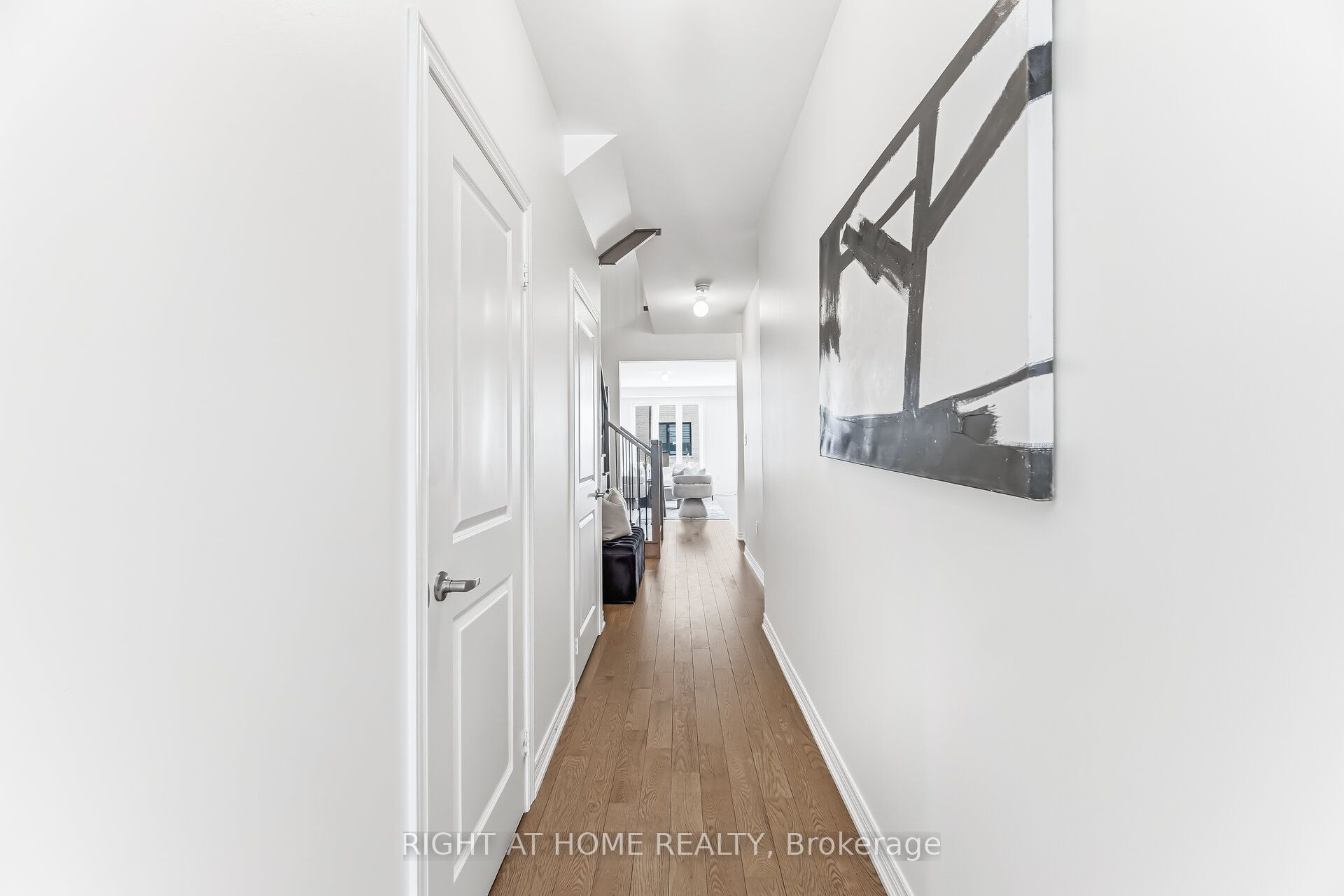 77 Singhampton Road Property Photo 5