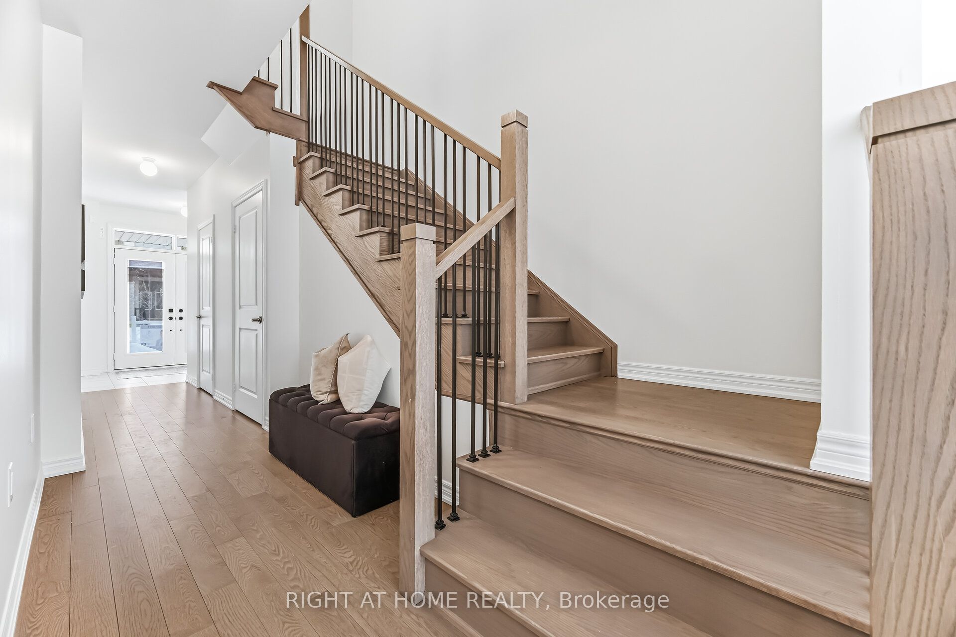 77 Singhampton Road Property Photo 15