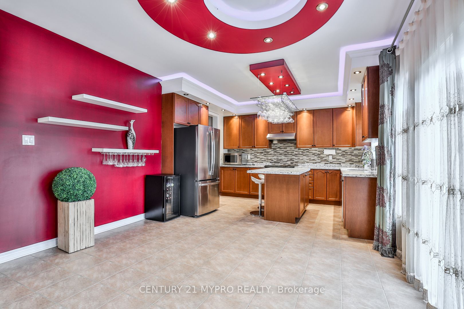 431 Woodspring Avenue E Property Photo 15