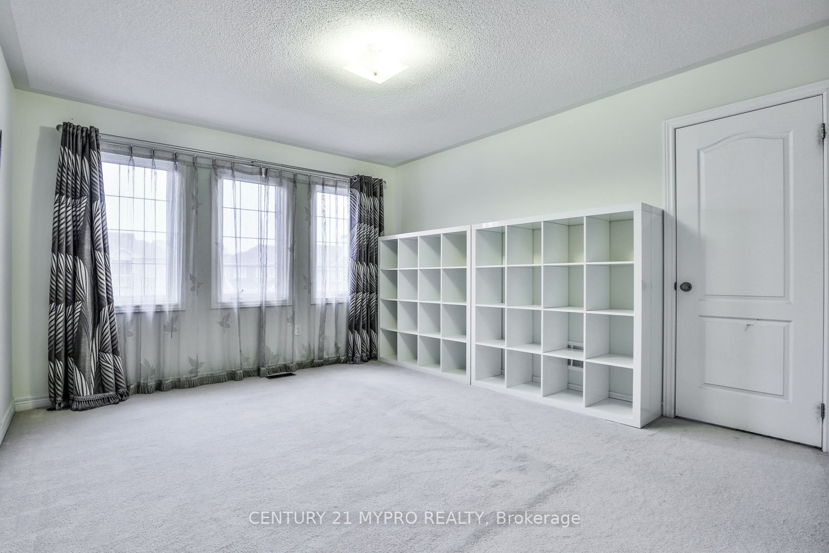 431 Woodspring Avenue E Property Photo 31