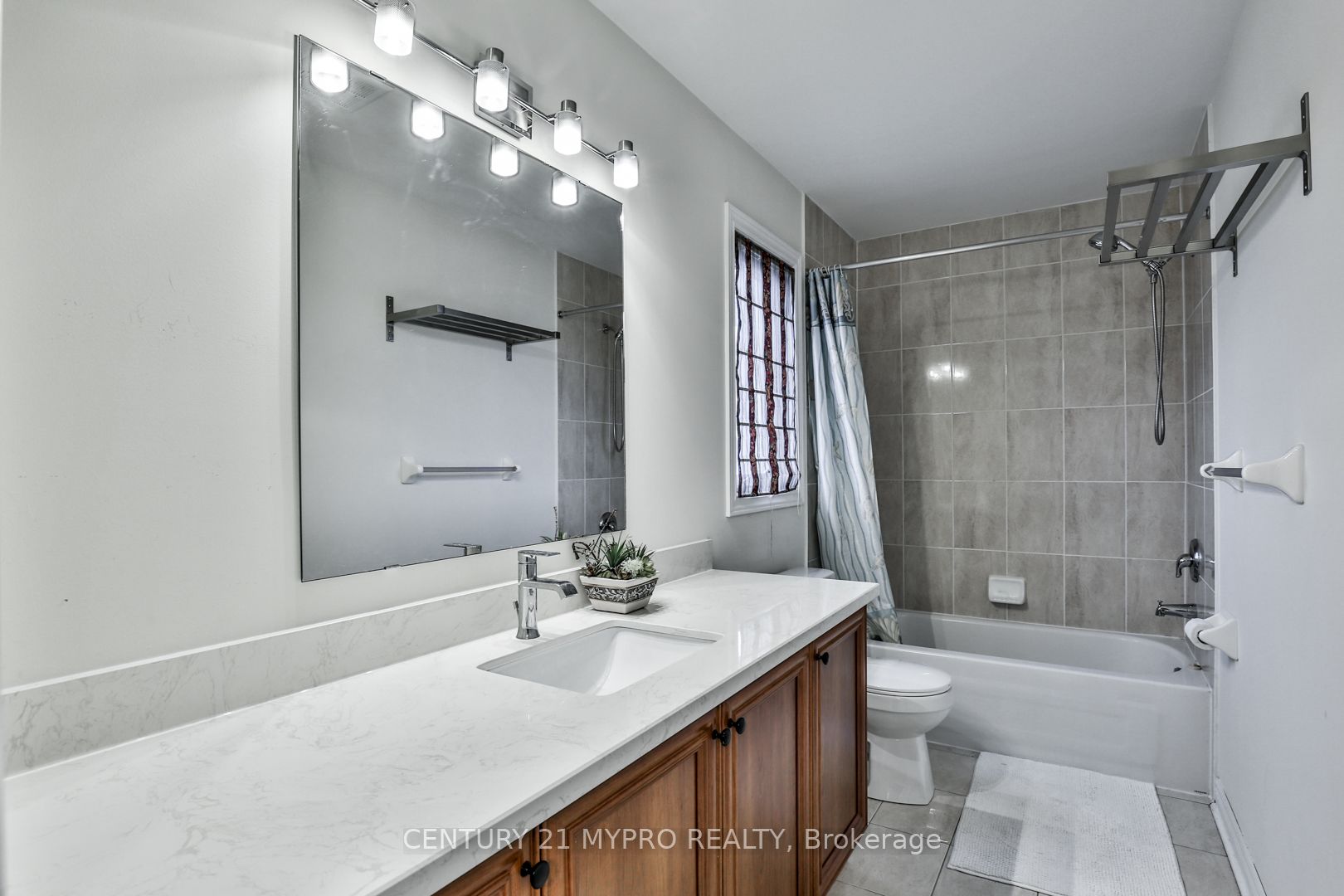 431 Woodspring Avenue E Property Photo 35