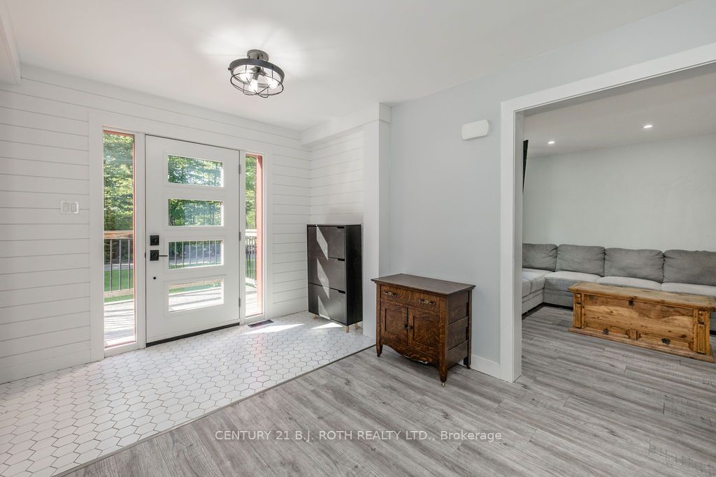 1844 Oakwood Road Property Photo 3