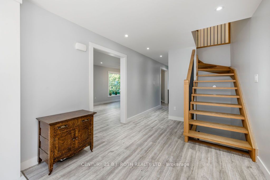 1844 Oakwood Road Property Photo 4