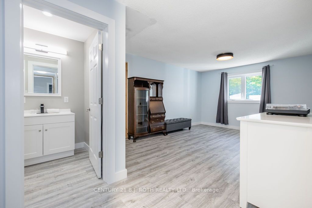 1844 Oakwood Road Property Photo 24