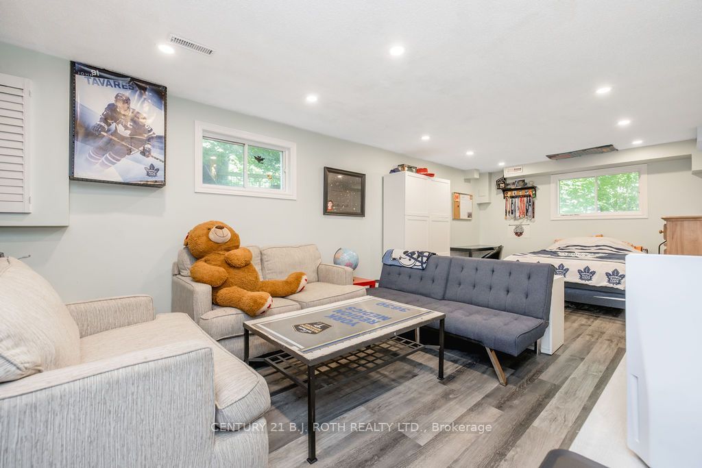 1844 Oakwood Road Property Photo 33