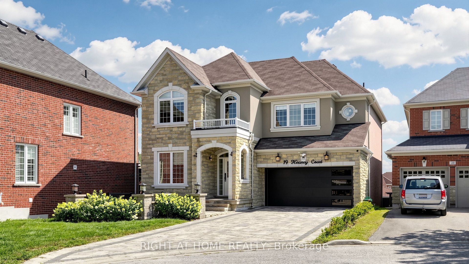 19 Heaney Court Property Photo 1