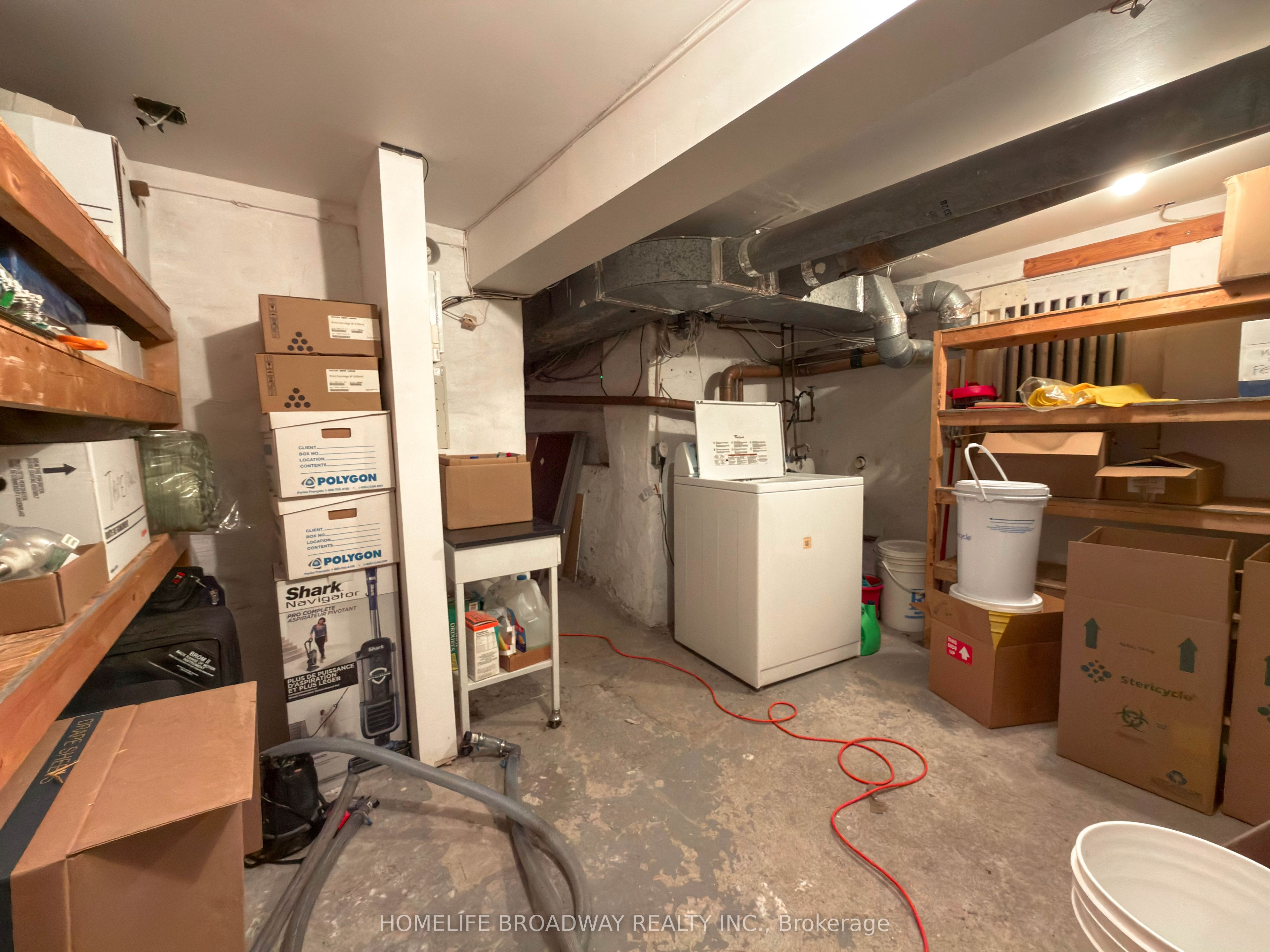 12 Main Street N Property Photo 36