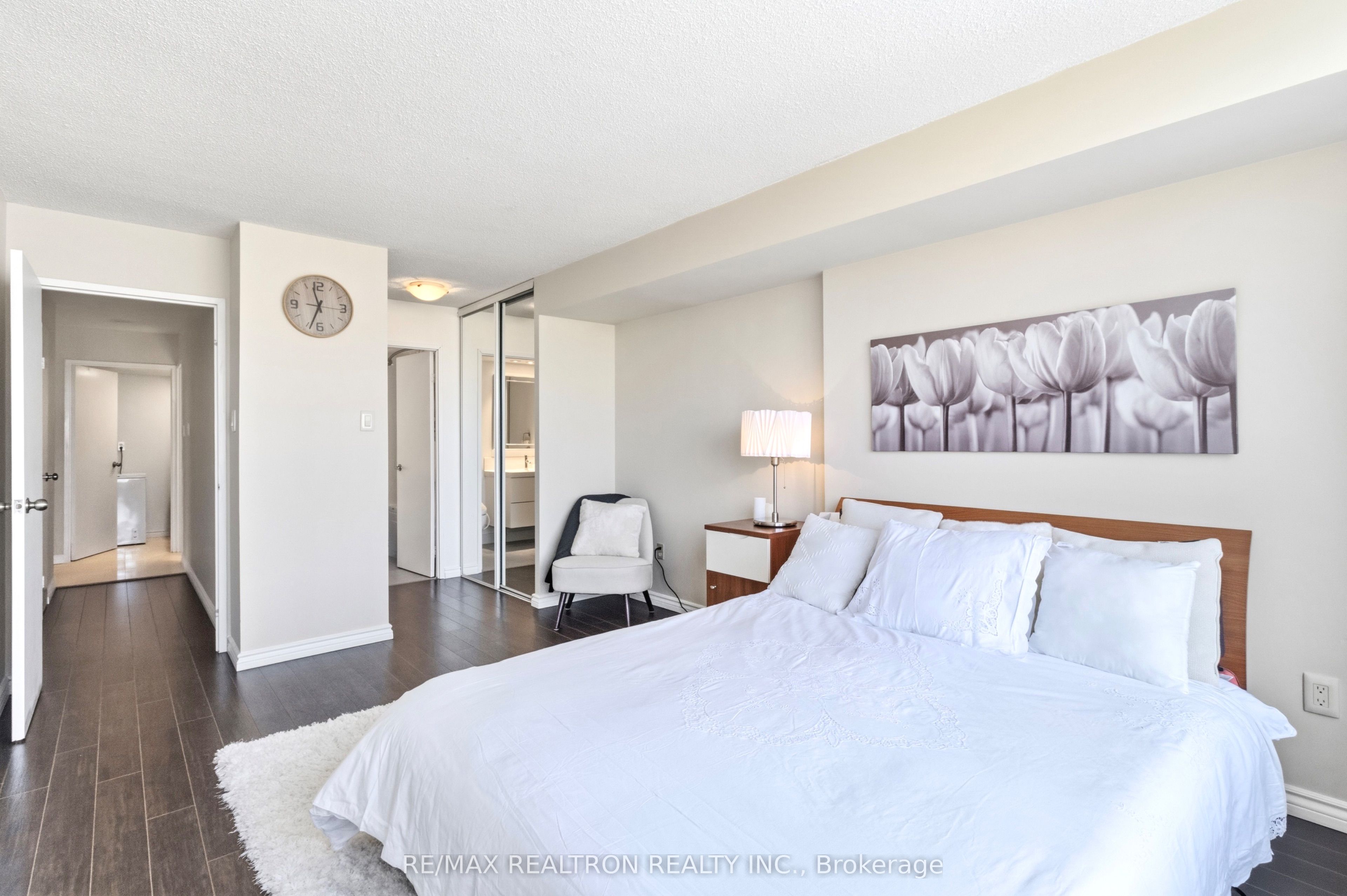 7420 Bathurst Street 812 Property Photo 18