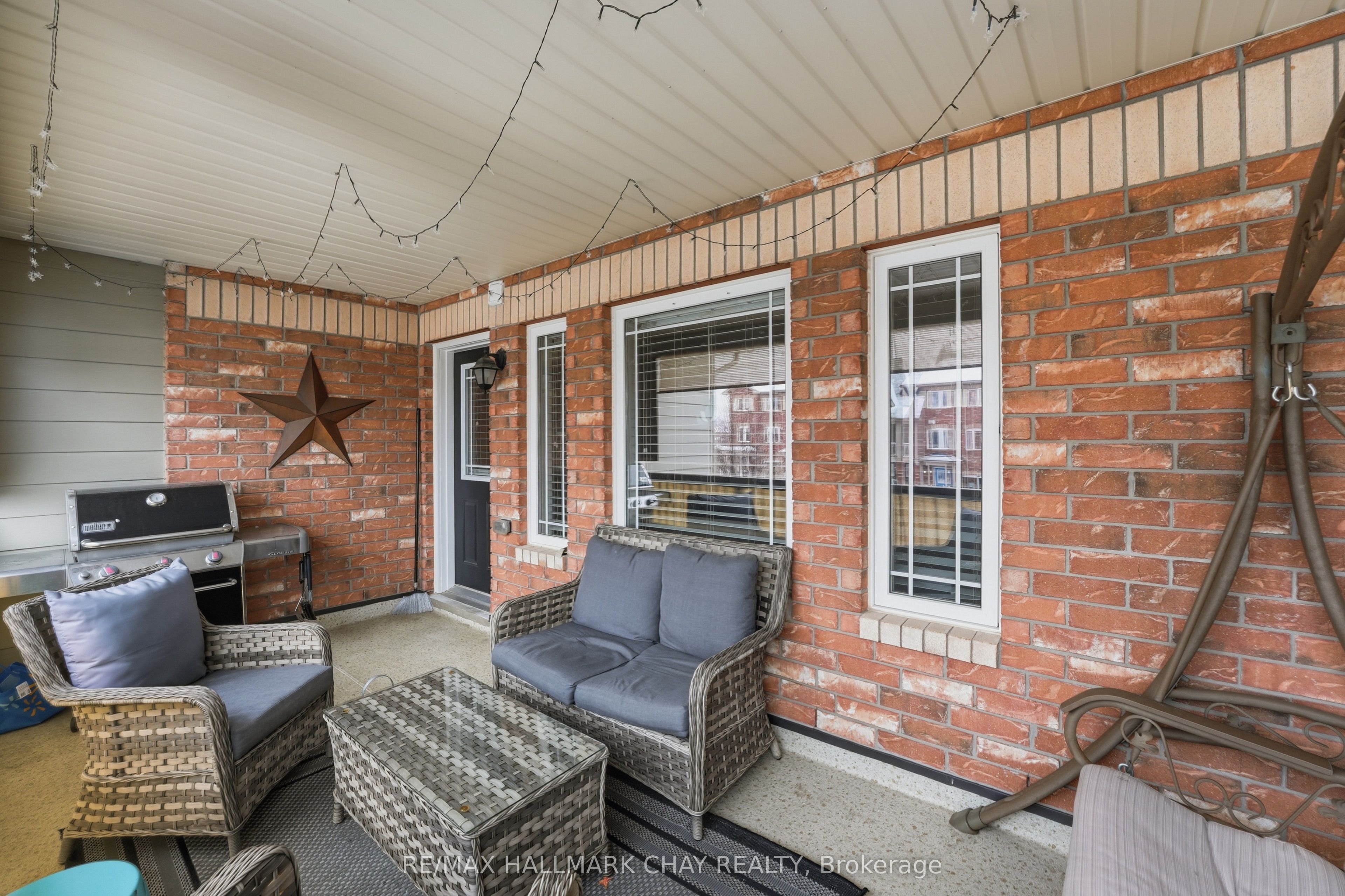 1280 Coleman Crescent Property Photo 16