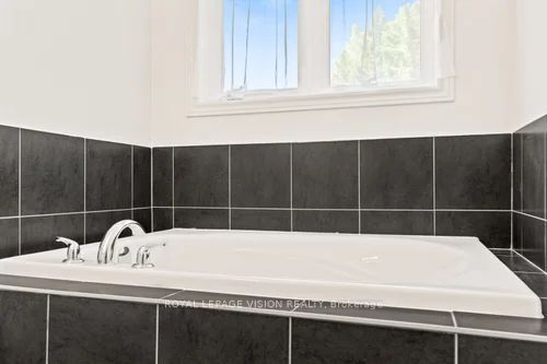 360 William Graham Drive Property Photo 20
