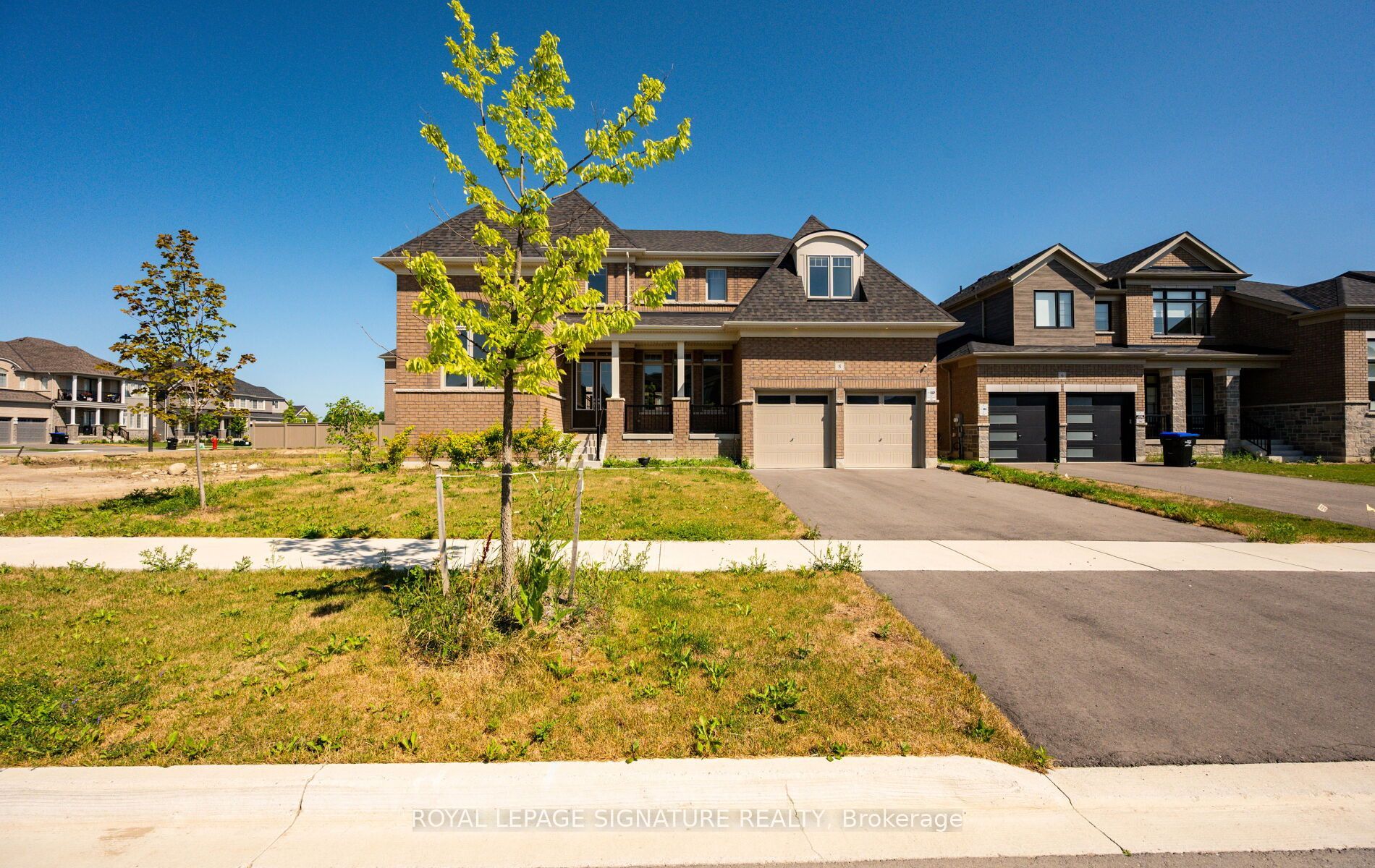 8 Mayflower Gardens Property Photo 1