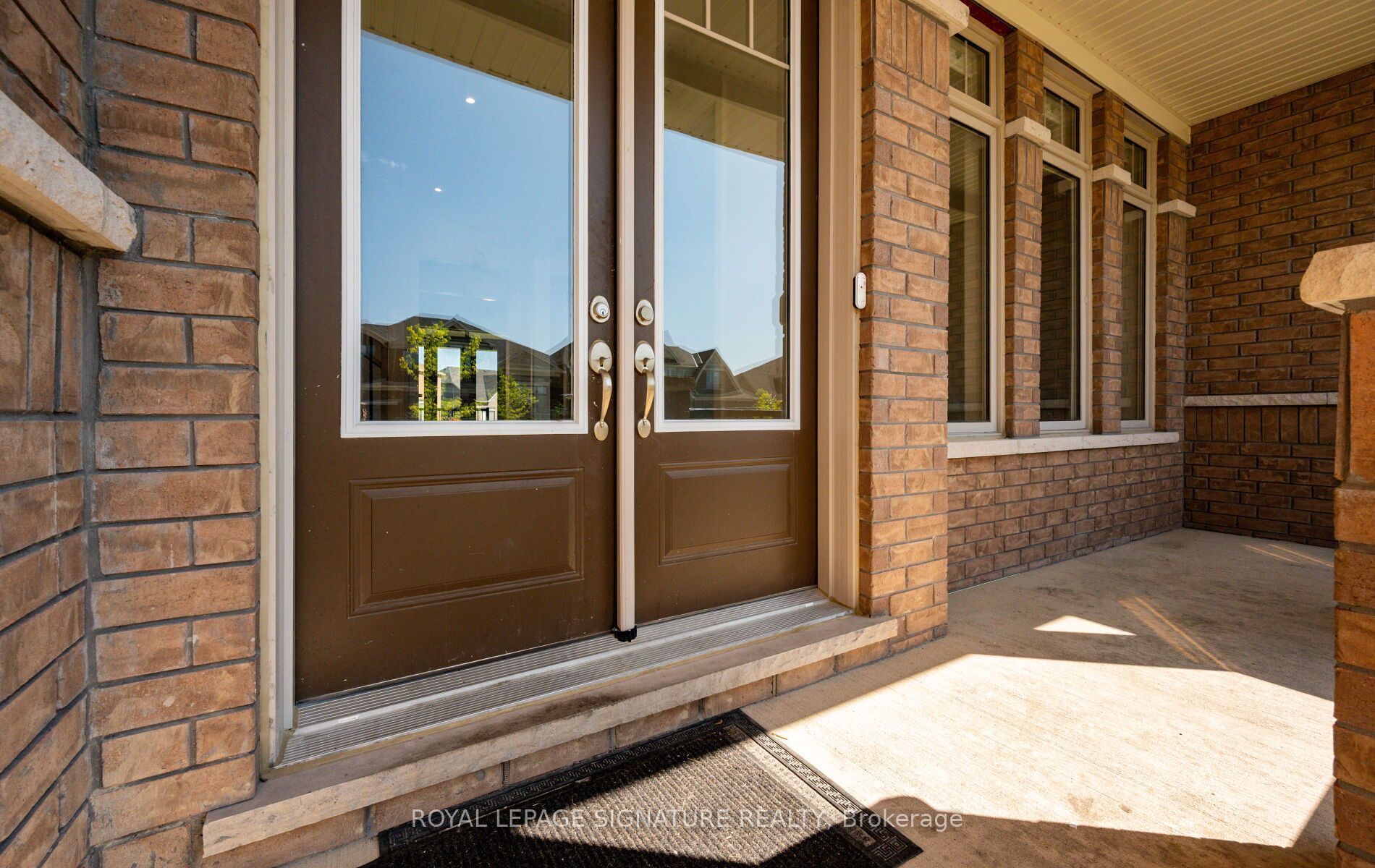 8 Mayflower Gardens Property Photo 8