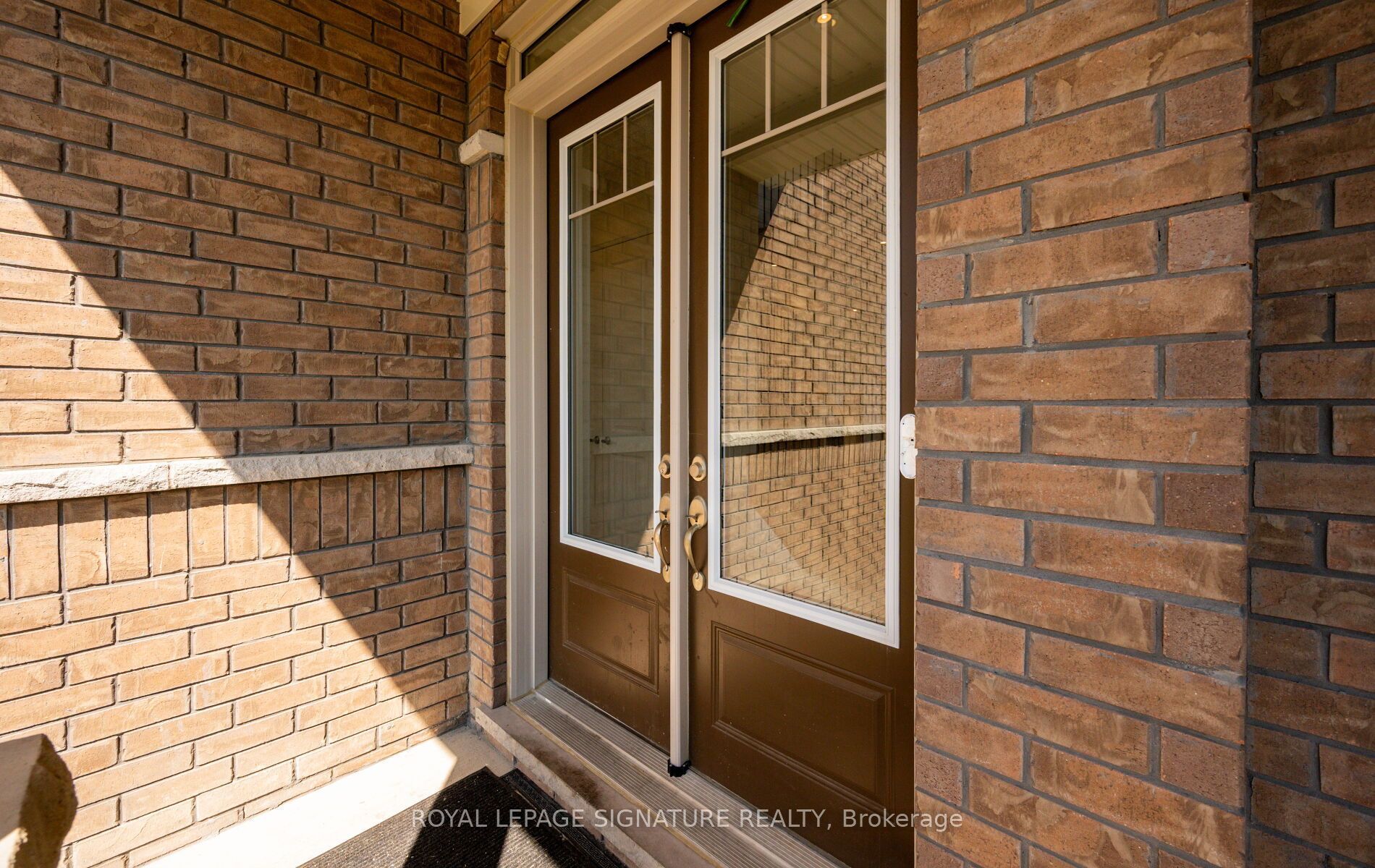 8 Mayflower Gardens Property Photo 10