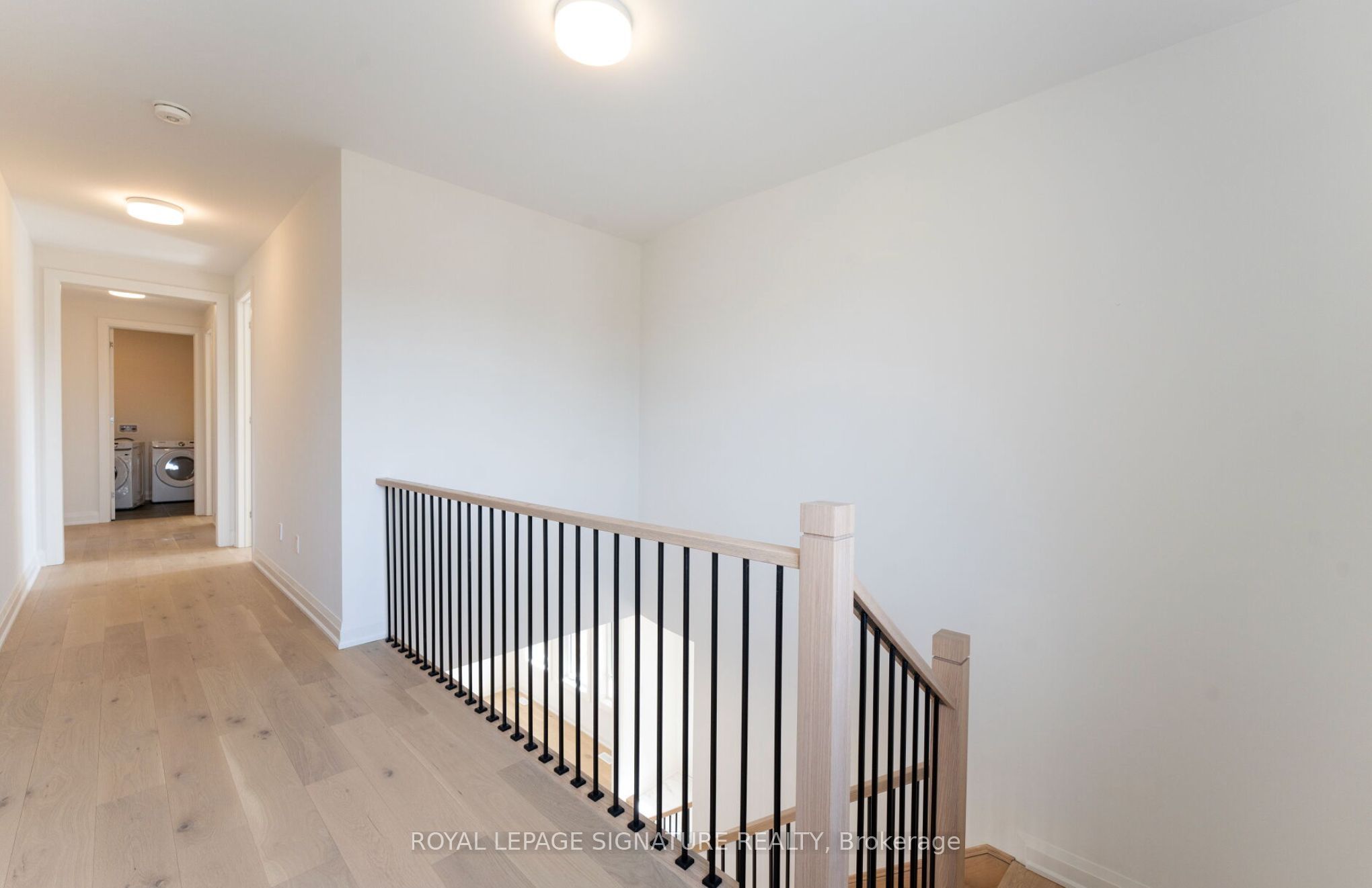 8 Mayflower Gardens Property Photo 22