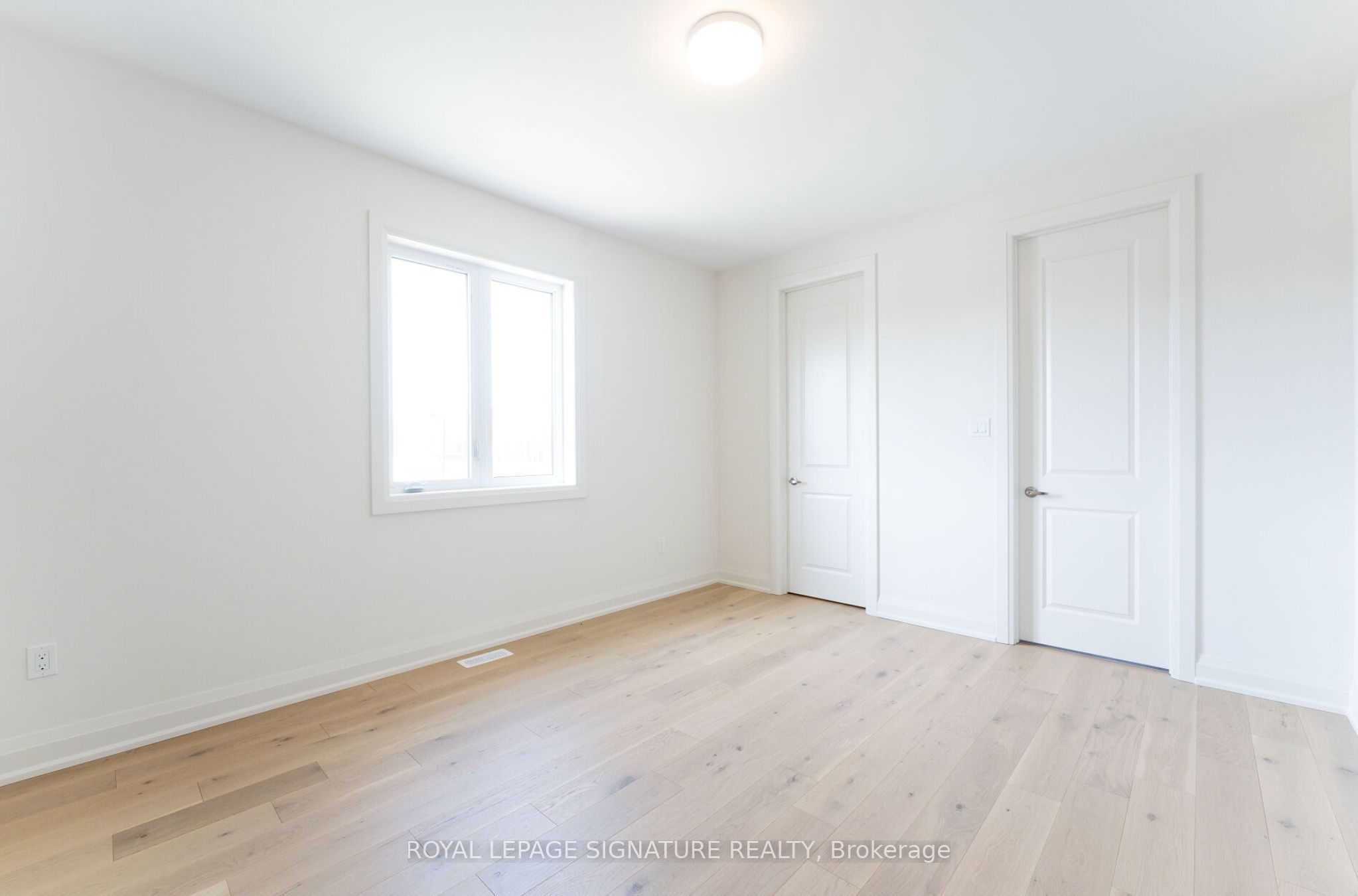 8 Mayflower Gardens Property Photo 23