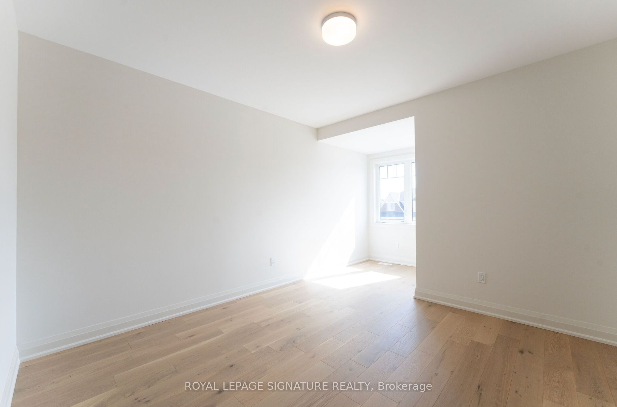 8 Mayflower Gardens Property Photo 25