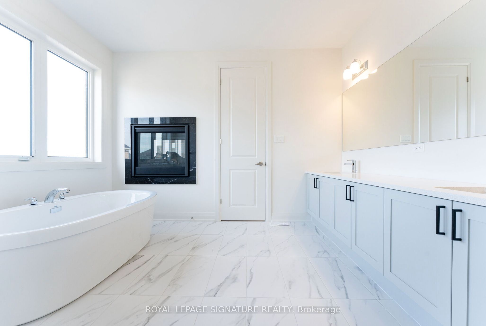 8 Mayflower Gardens Property Photo 29
