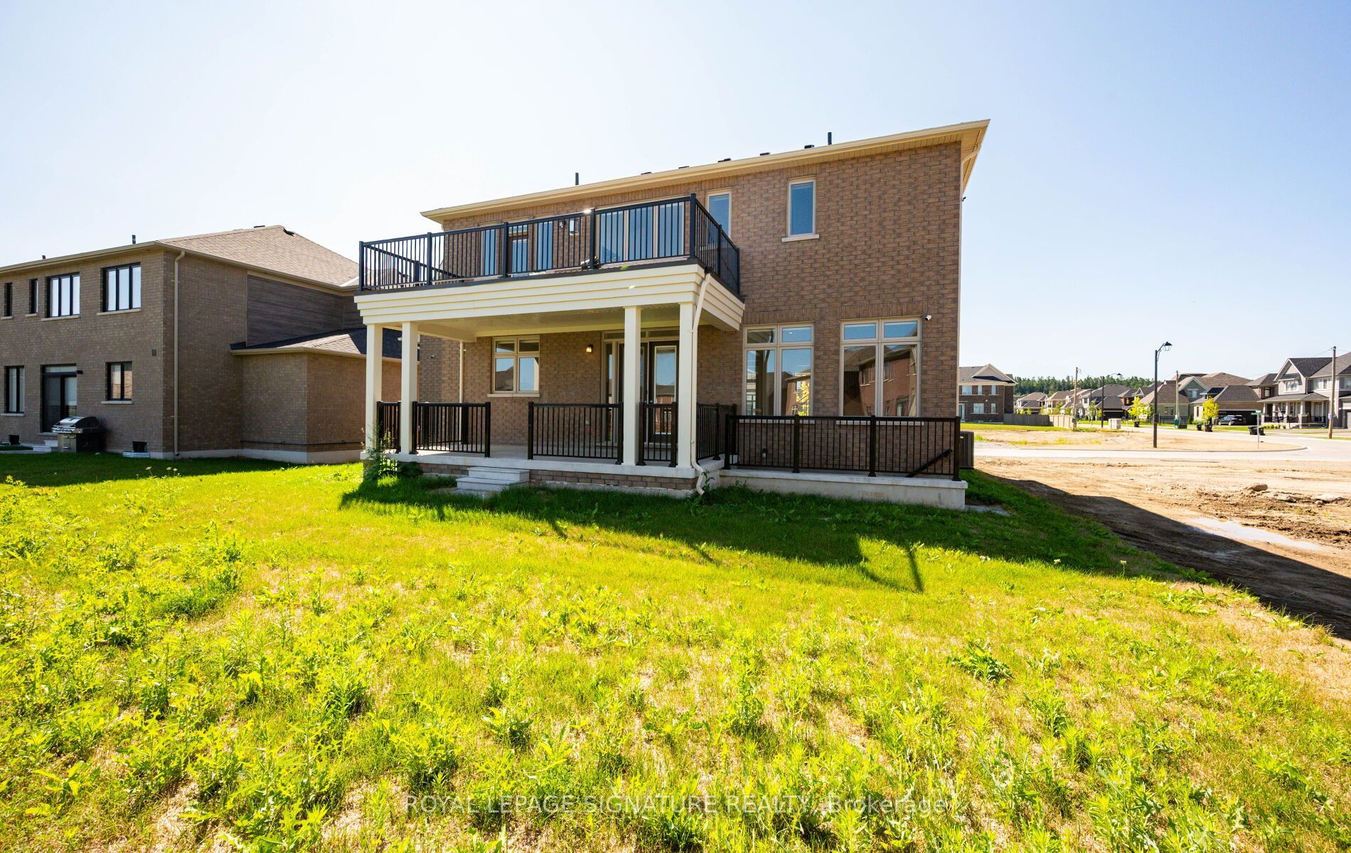 8 Mayflower Gardens Property Photo 47