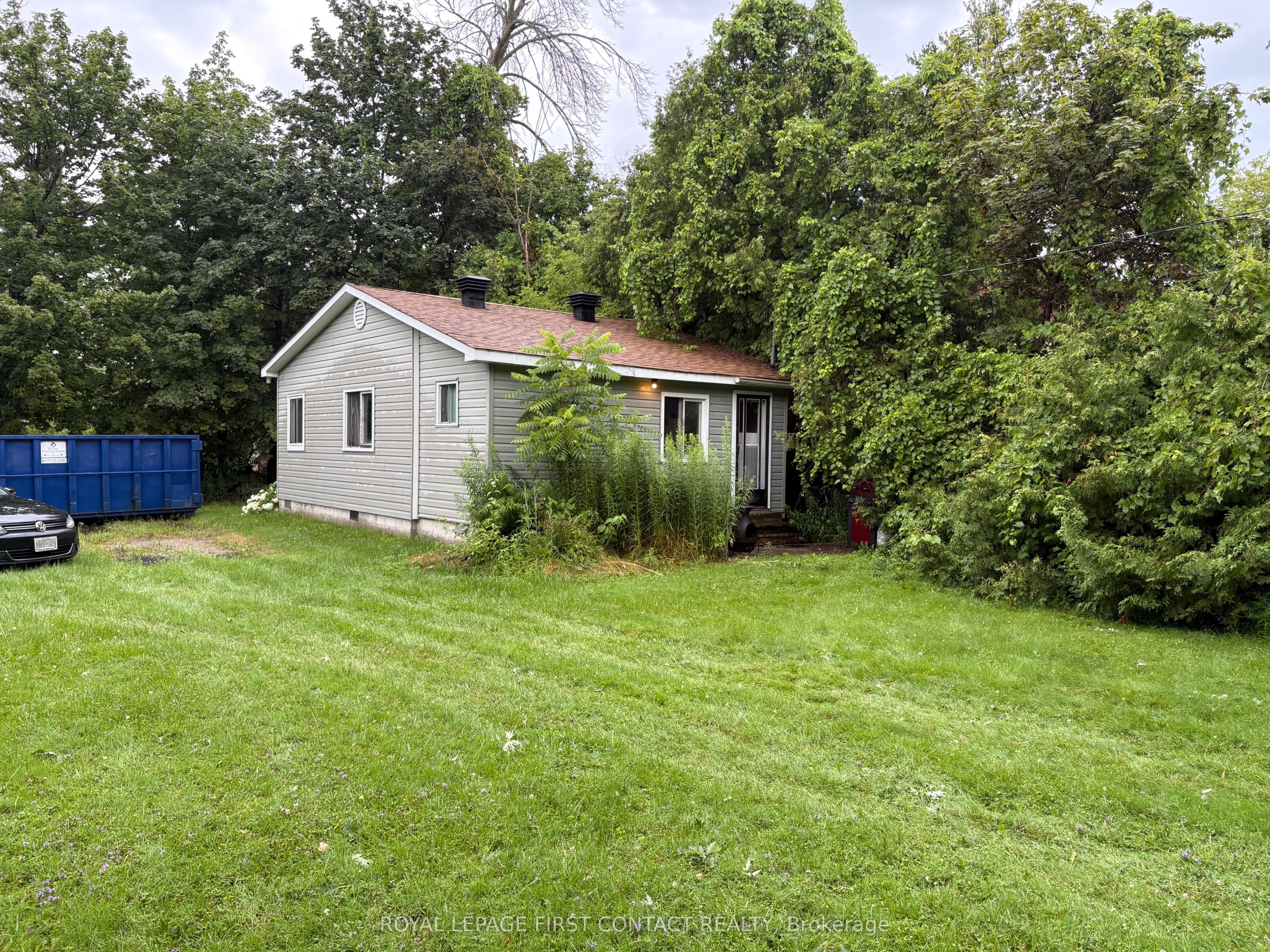 691 6th Line Property Photo 1