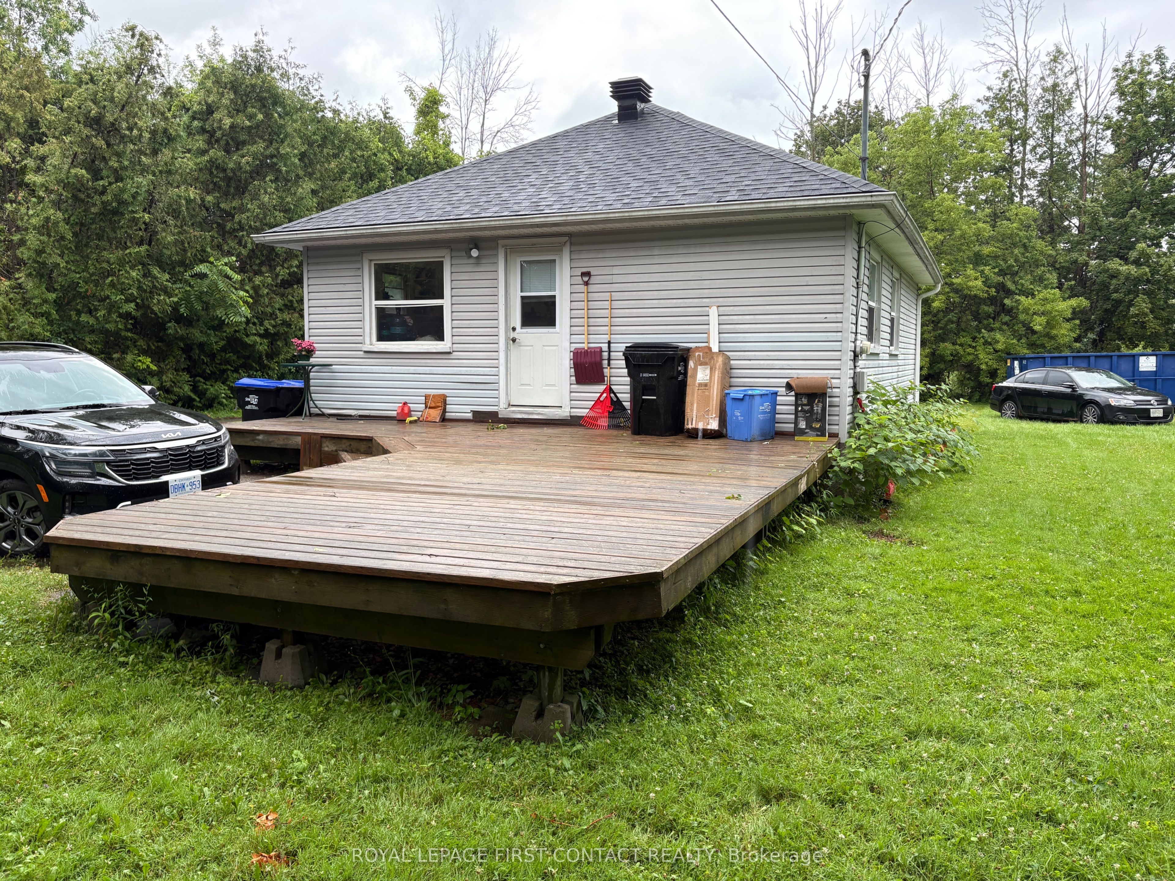 691 6th Line Property Photo 2