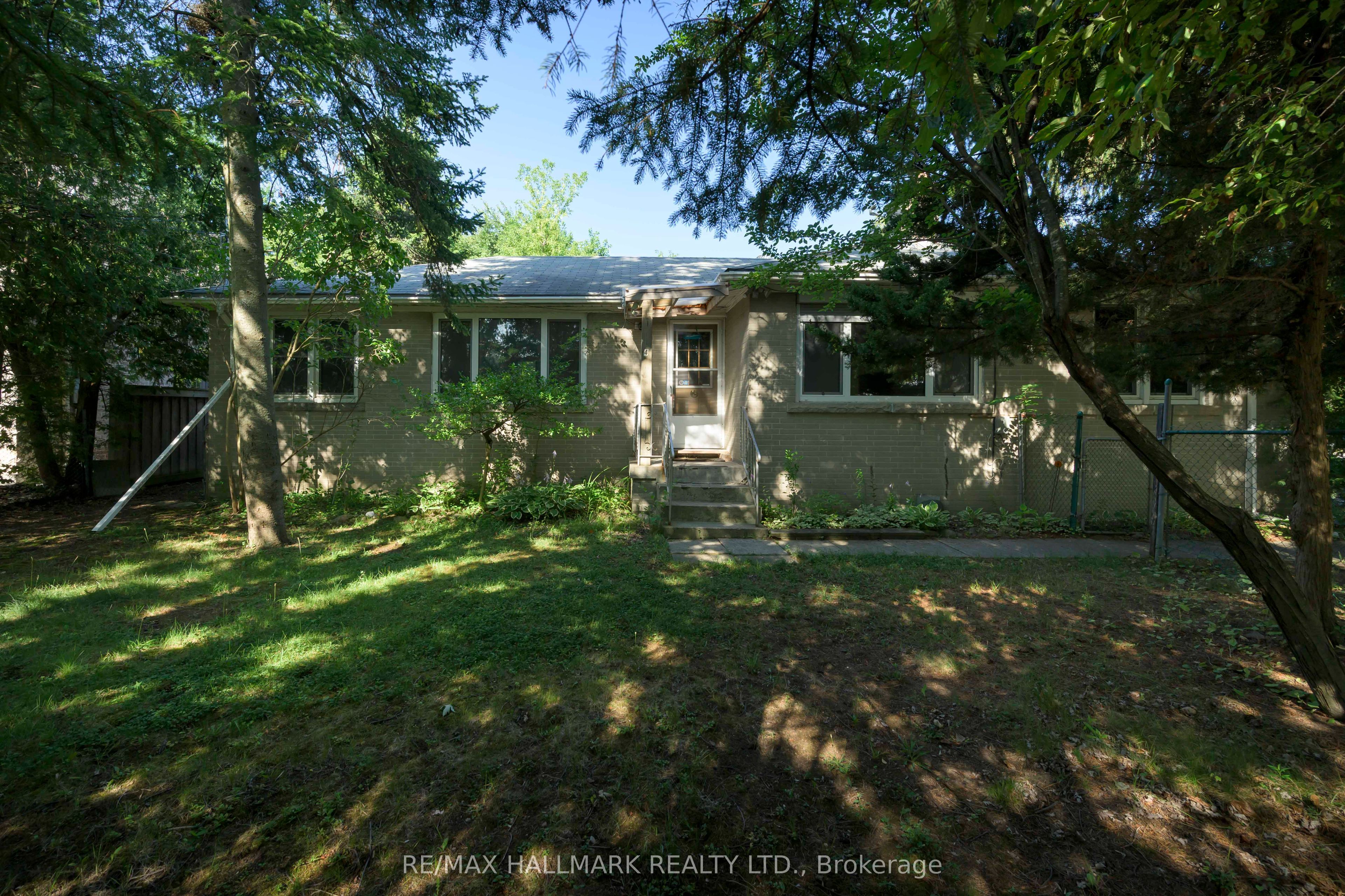 4 Crestview Road Property Photo 1