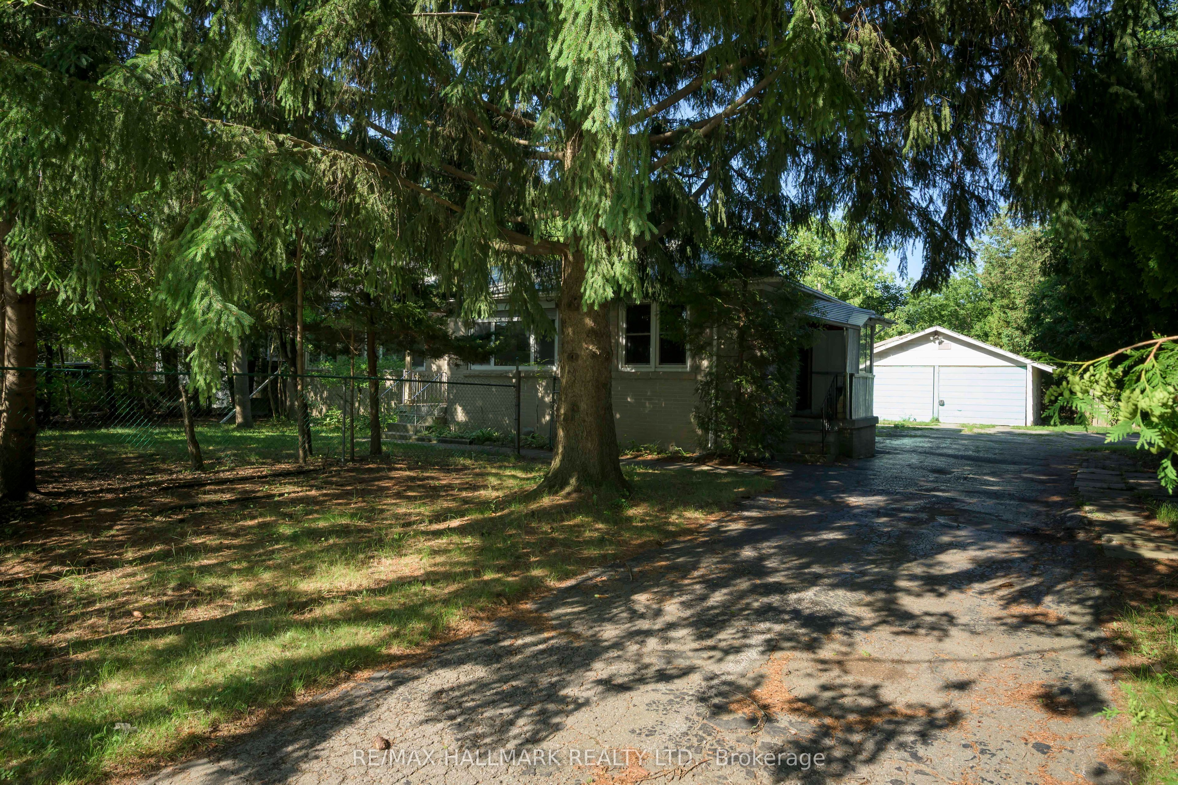 4 Crestview Road Property Photo 2