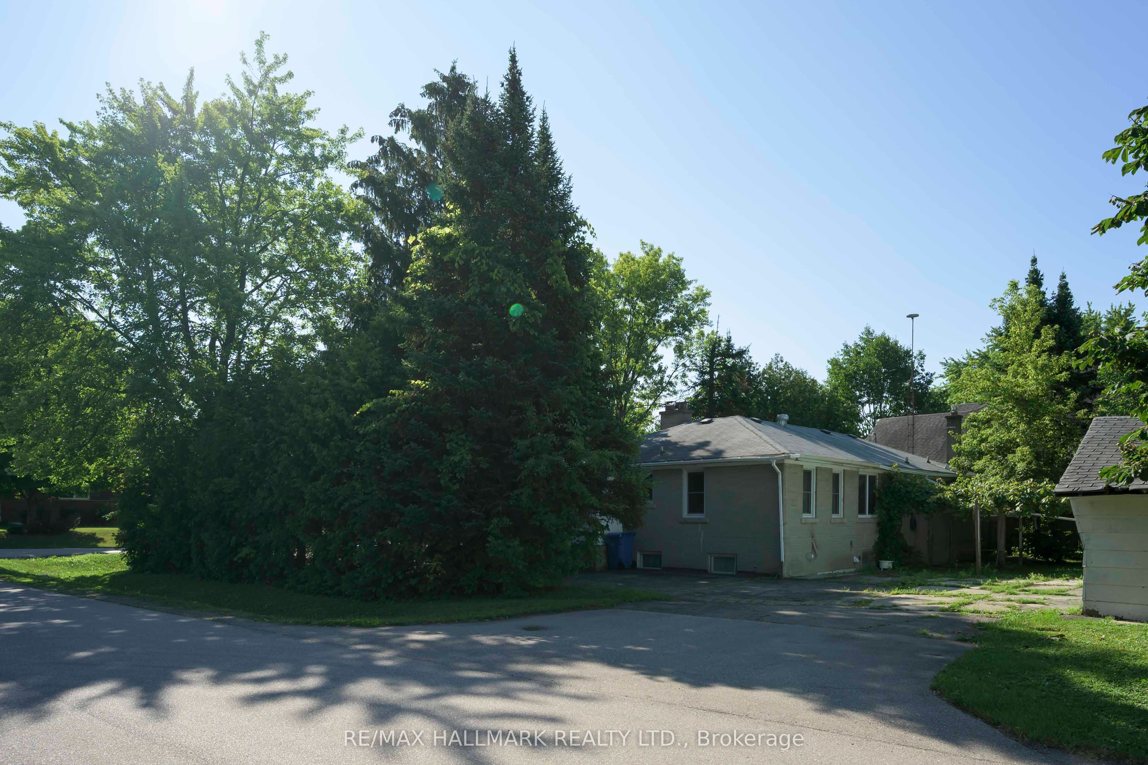4 Crestview Road Property Photo 5