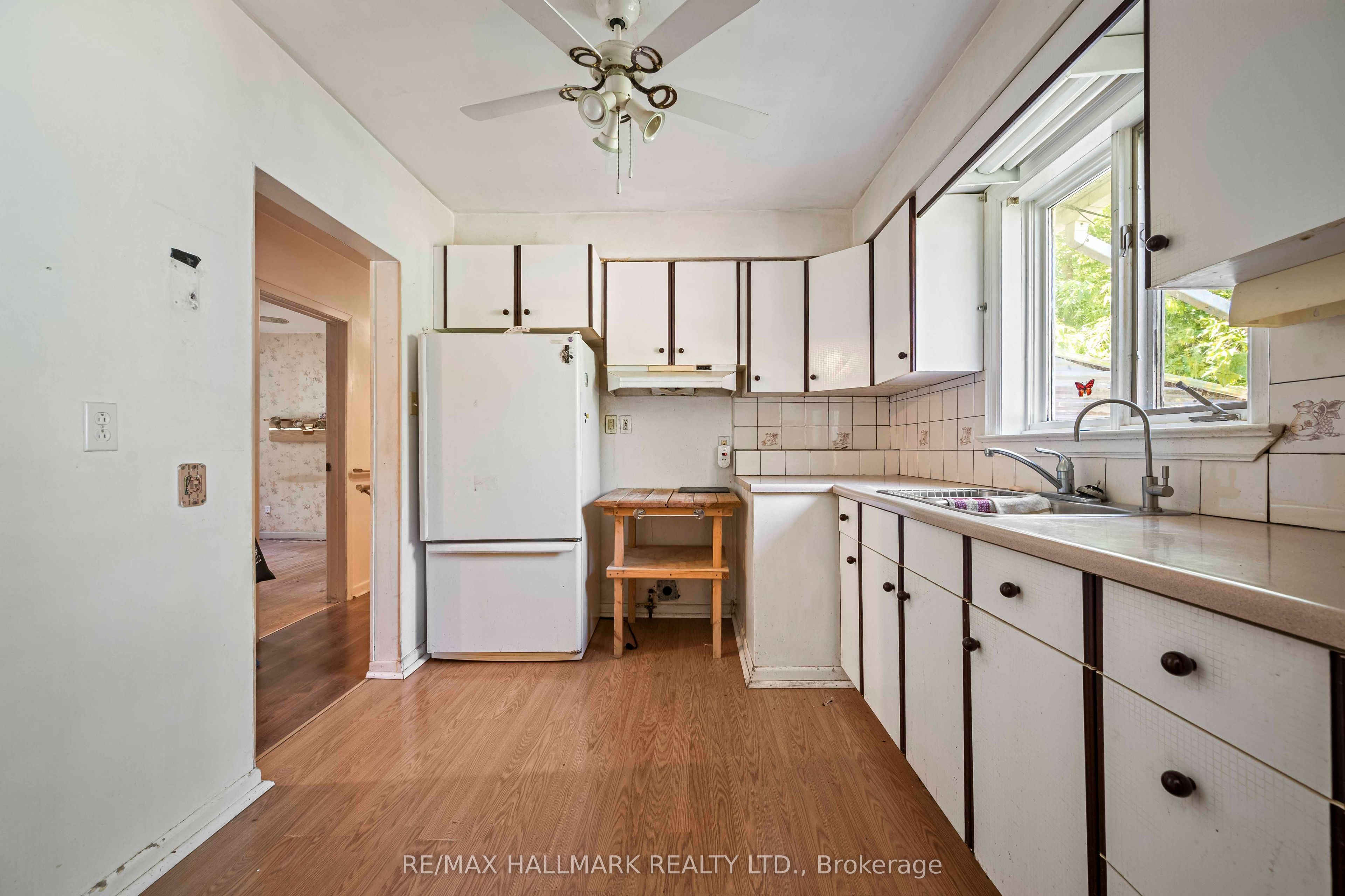 4 Crestview Road Property Photo 10