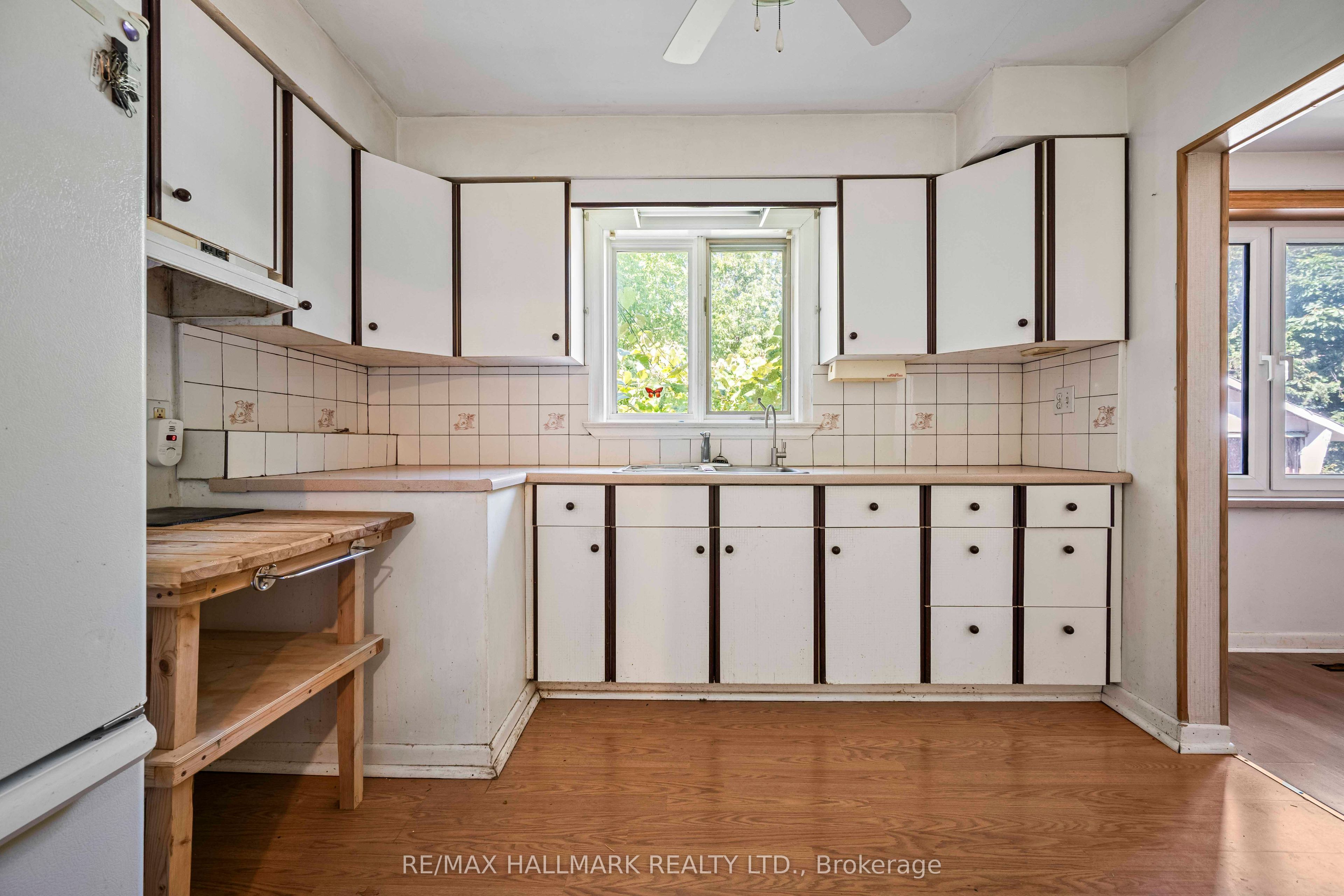 4 Crestview Road Property Photo 11