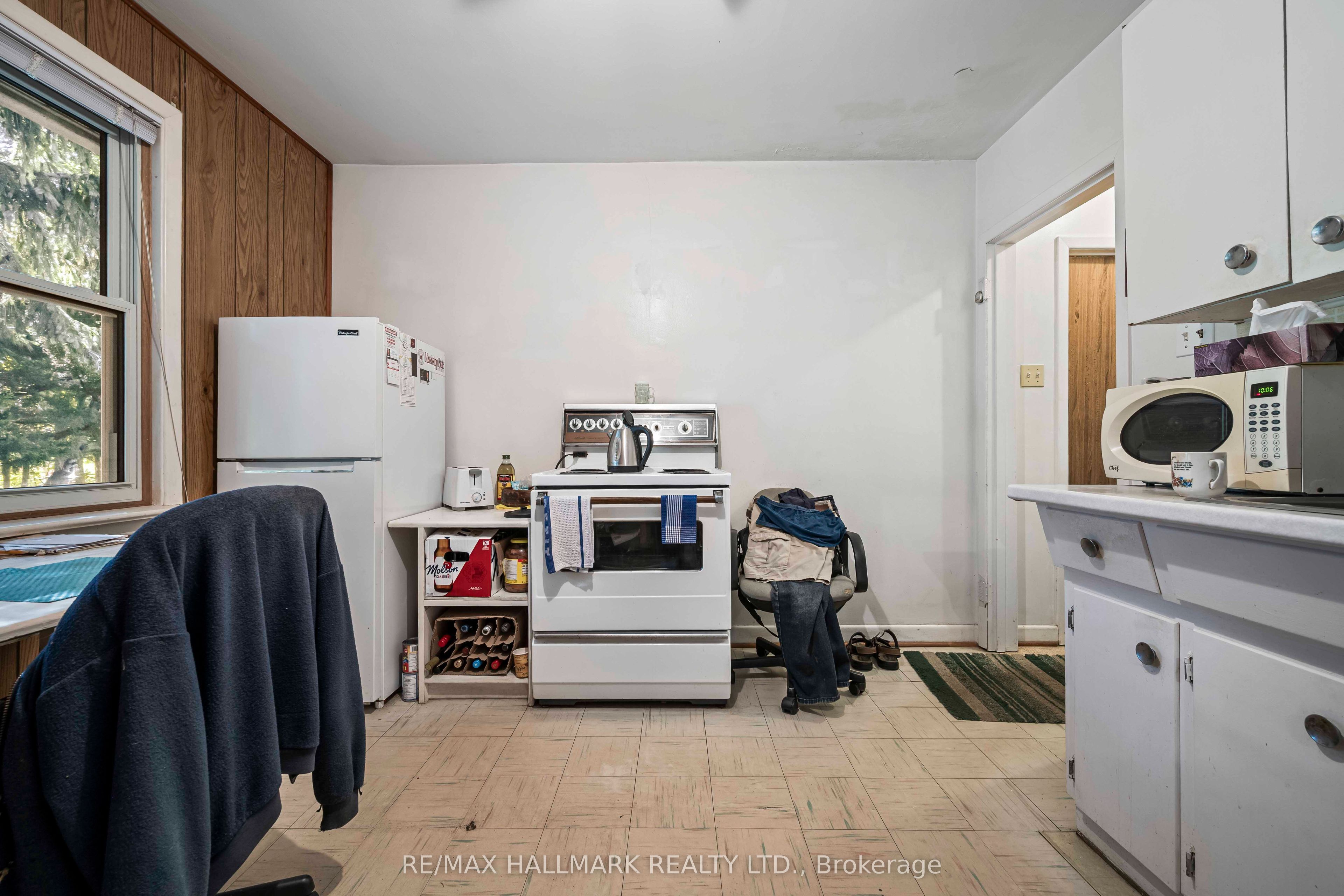 4 Crestview Road Property Photo 12