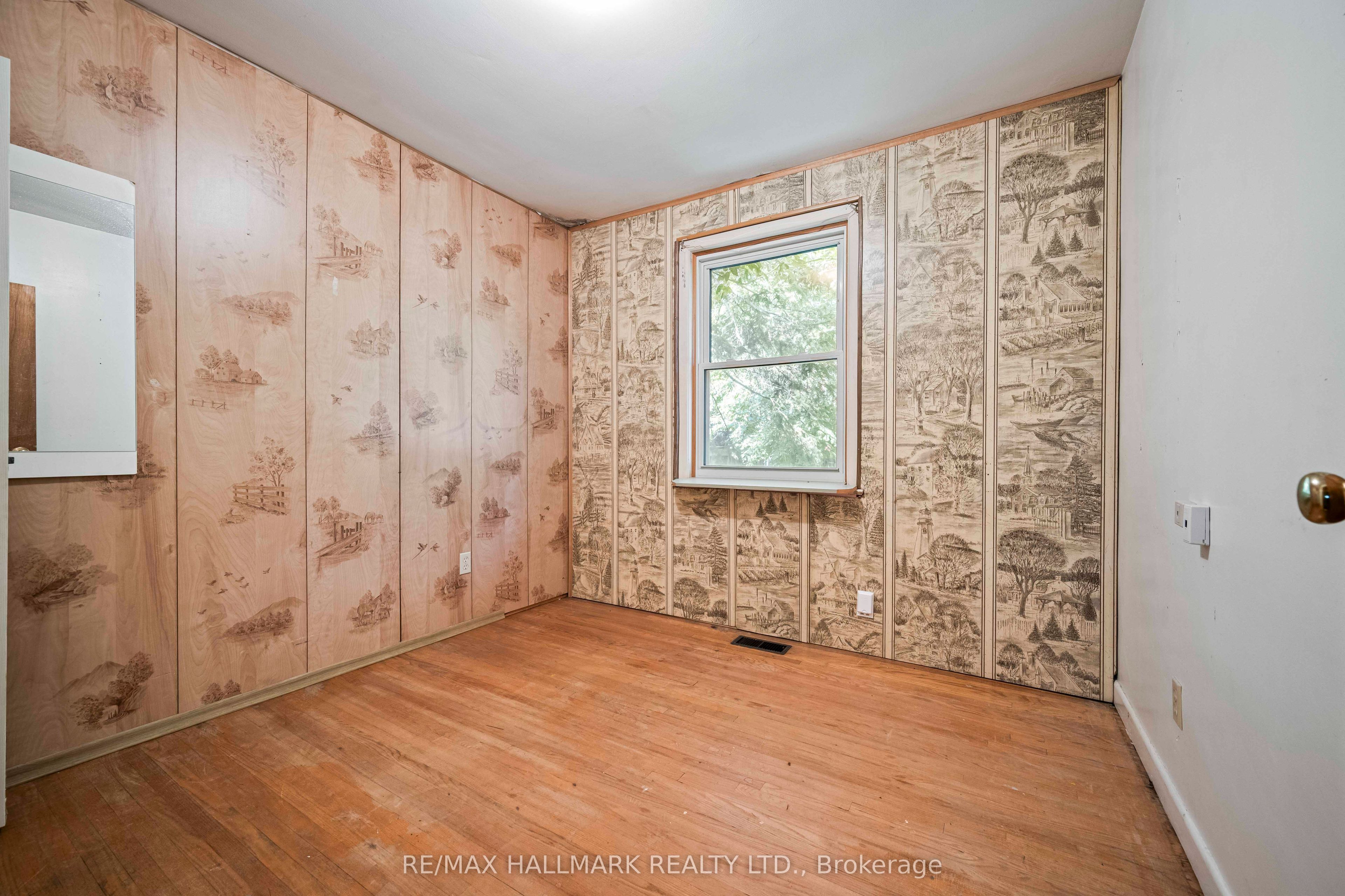 4 Crestview Road Property Photo 16