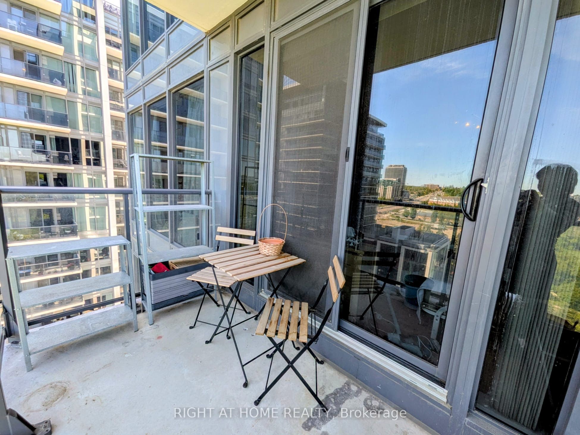 9618 Yonge Street 1010 Property Photo 30