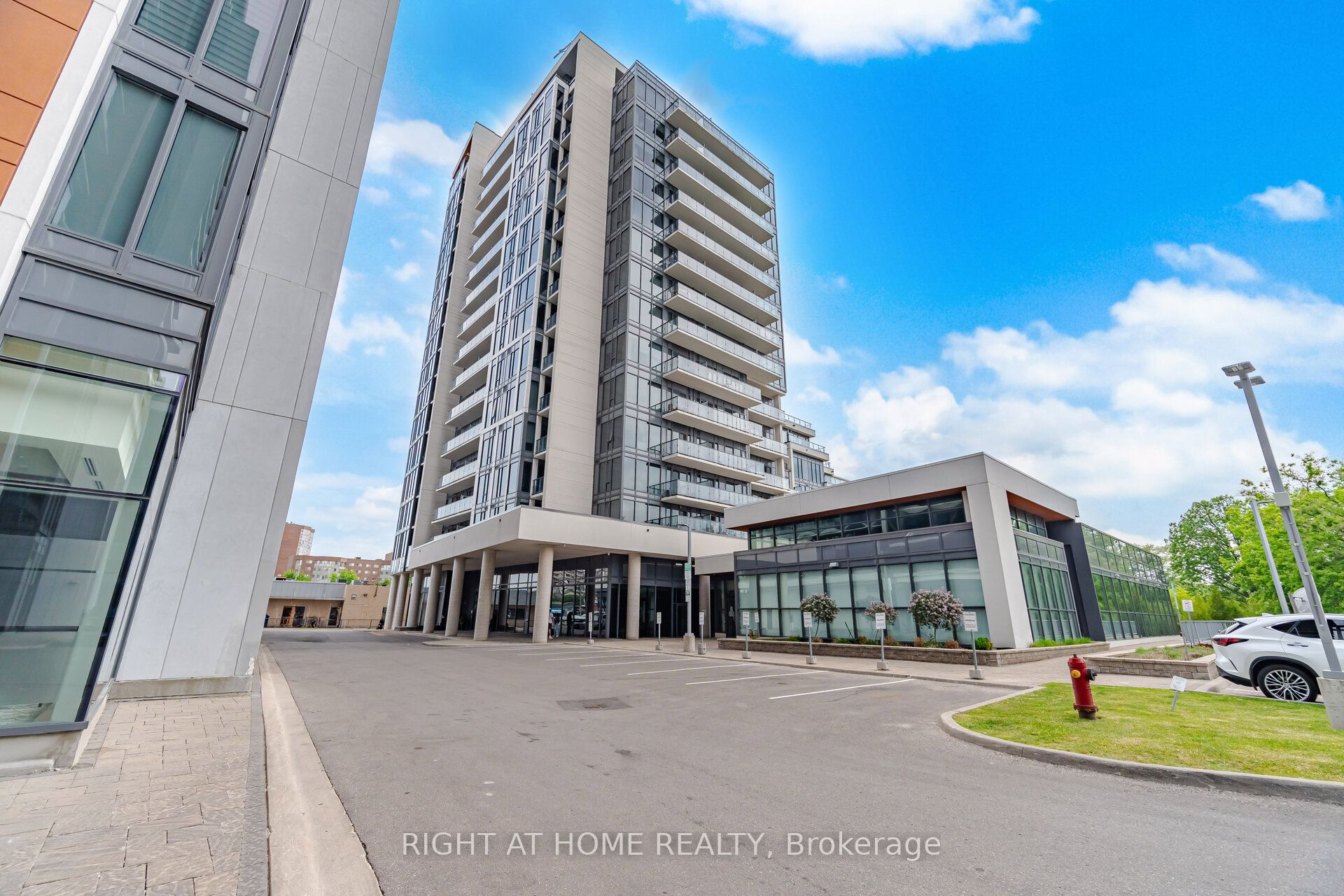 9618 Yonge Street 1010 Property Photo 42