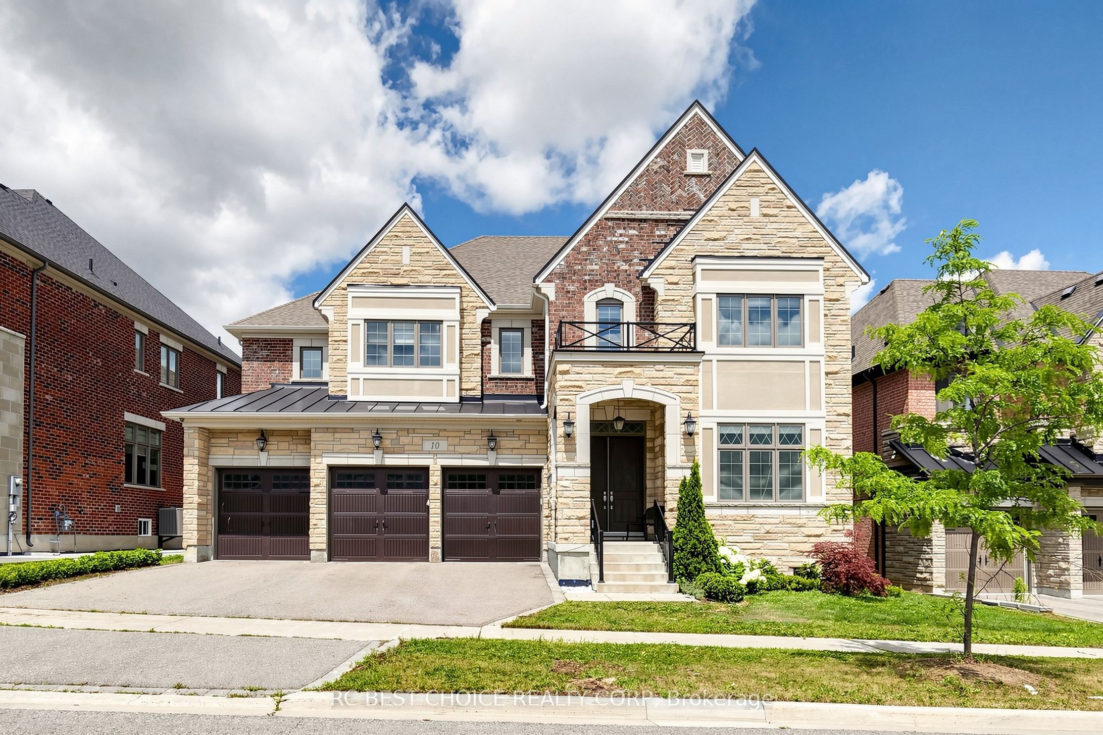 10 Ridgepoint Road