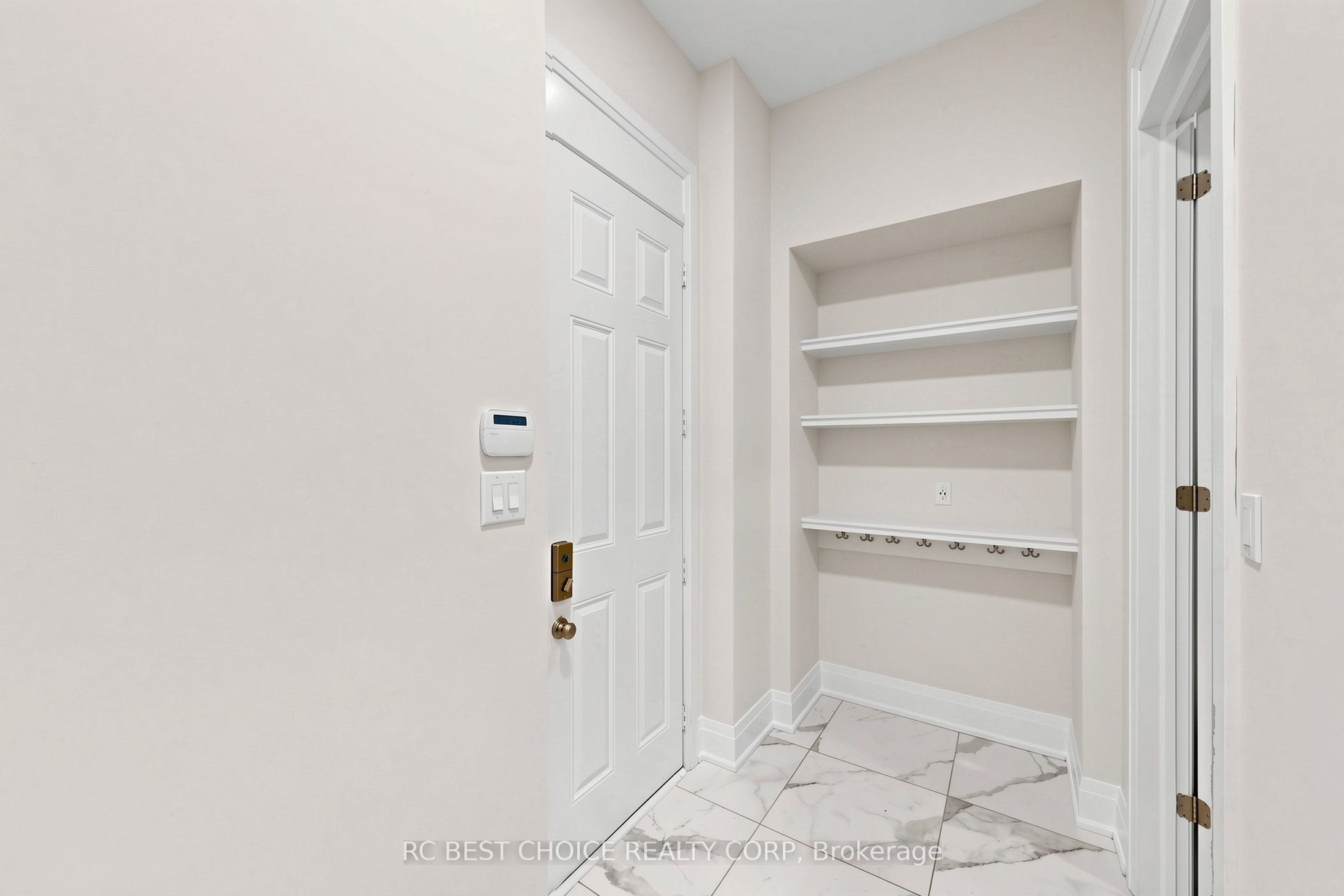 10 Ridgepoint Road Property Photo 18