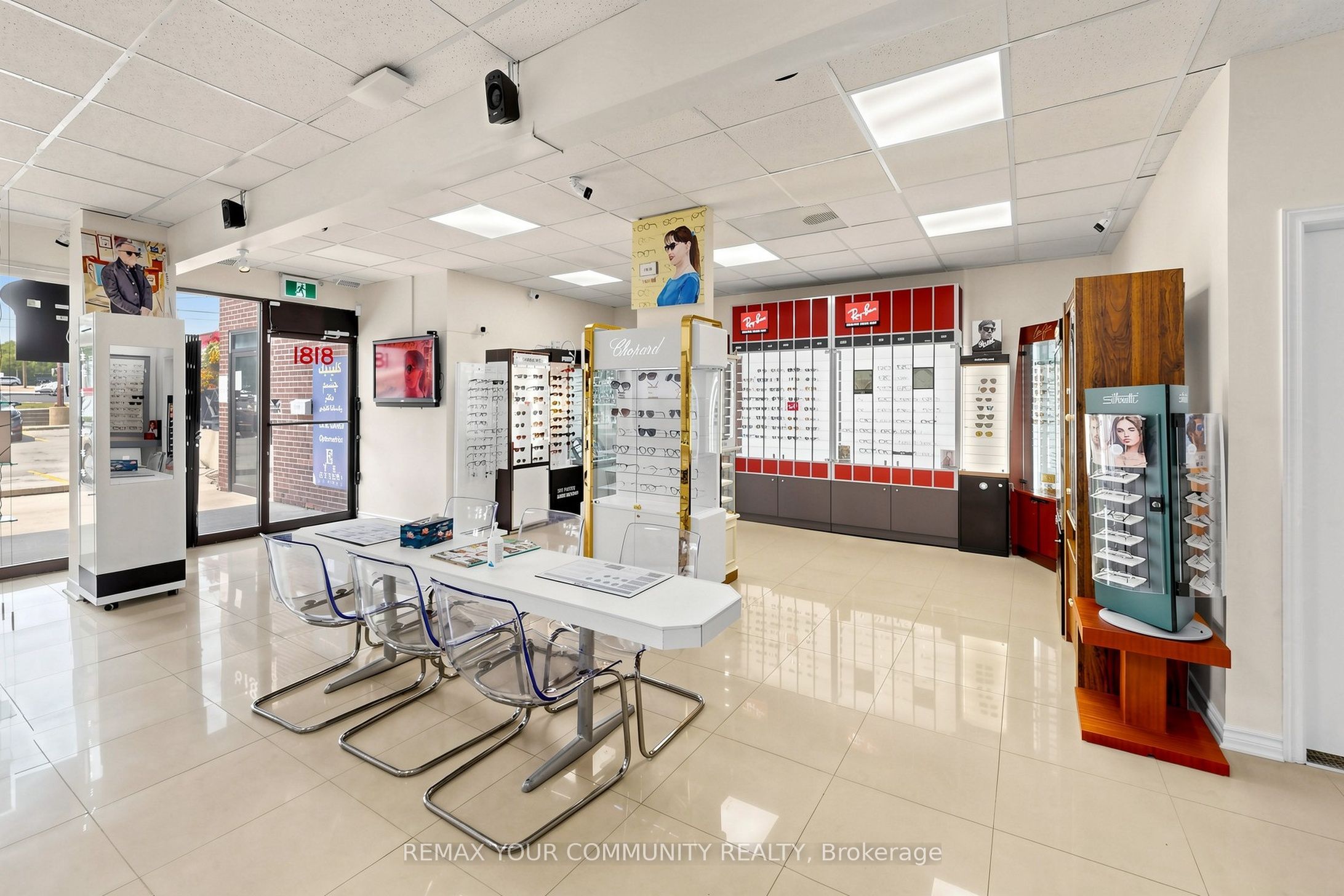 8181 Yonge Street Property Photo 14
