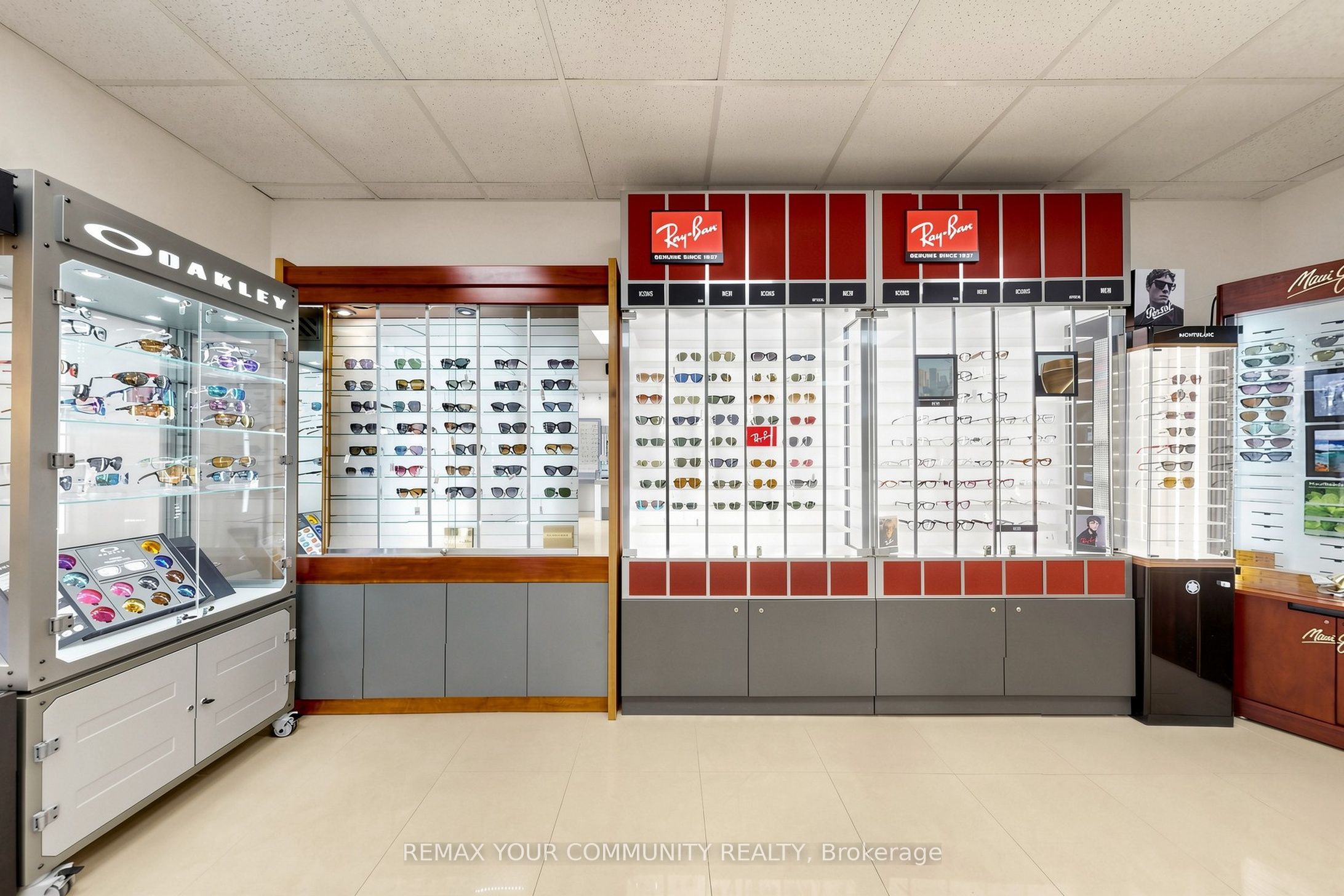 8181 Yonge Street Property Photo 20