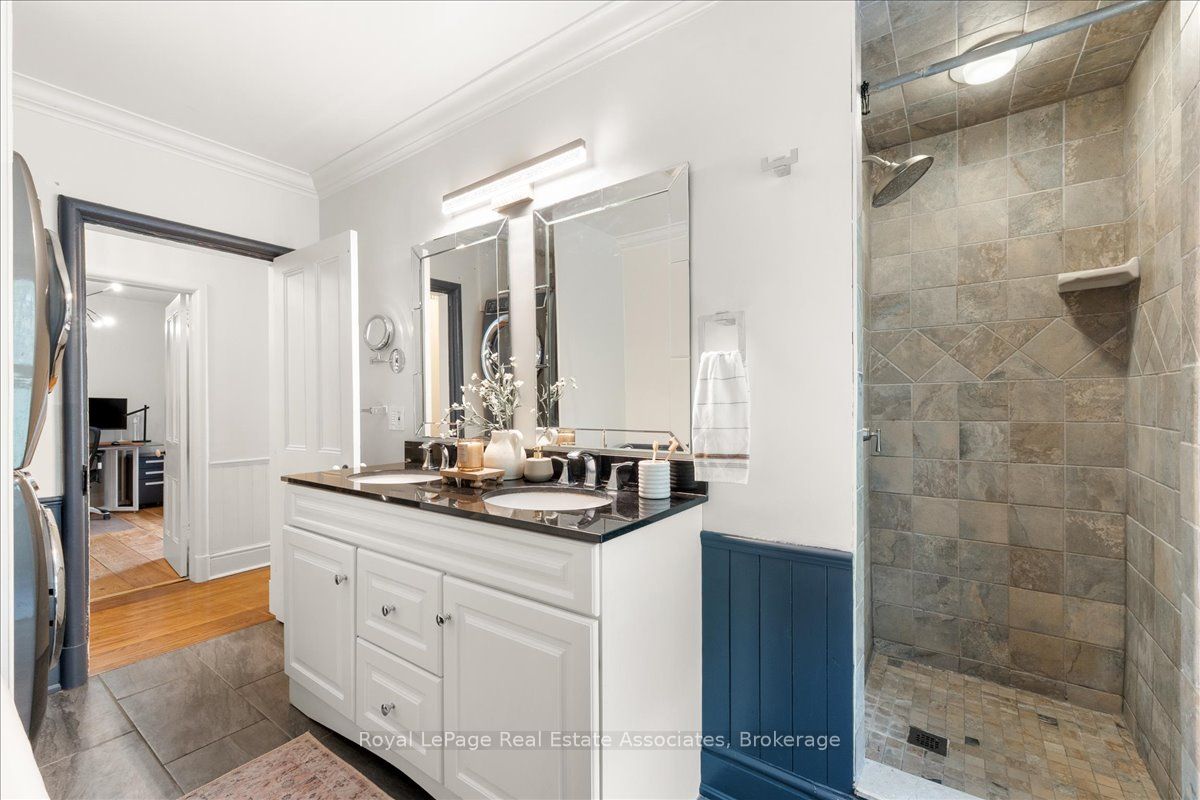 21 Peace Street Property Photo 25