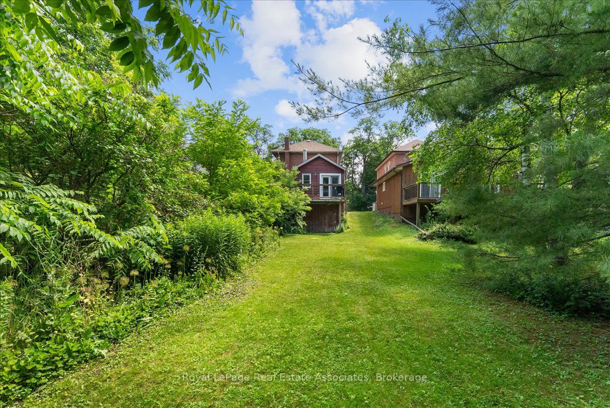 21 Peace Street Property Photo 37