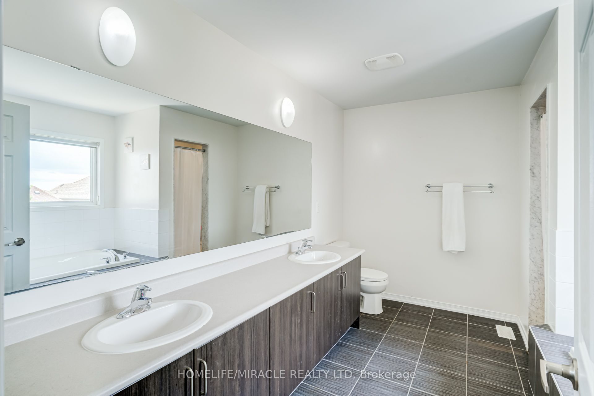 118 Cauthers Crescent Property Photo 29
