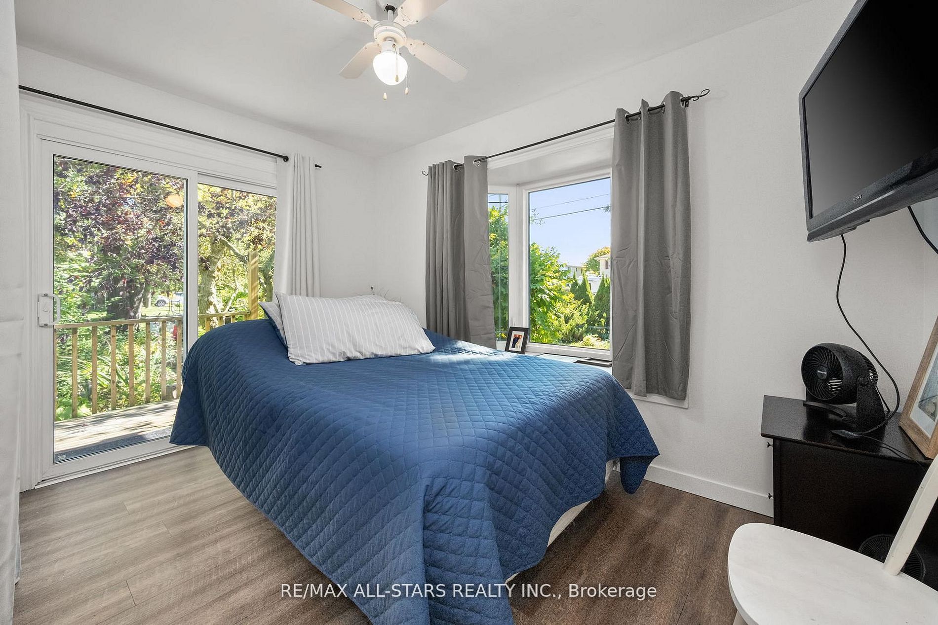 40 Riverglen Drive Property Photo 12